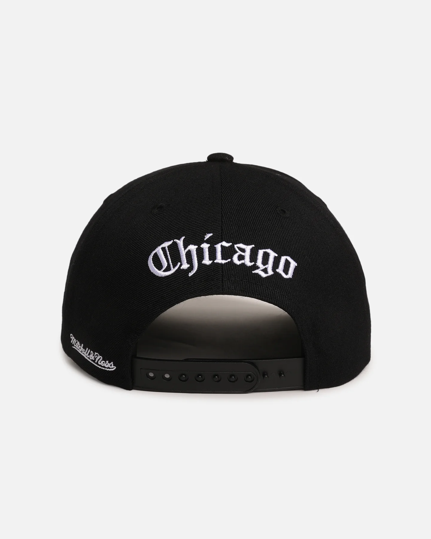 Mitchell & Ness Chicago Bulls 'Monogram' Pro Pinch Snapback Black - Image 2