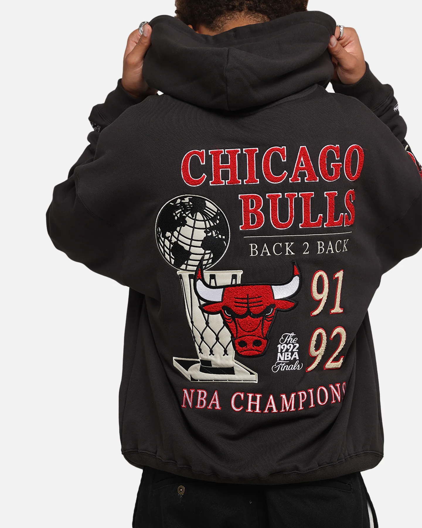 Mitchell & Ness Chicago Bulls National Champions Hoodie Faded Black - Image 7