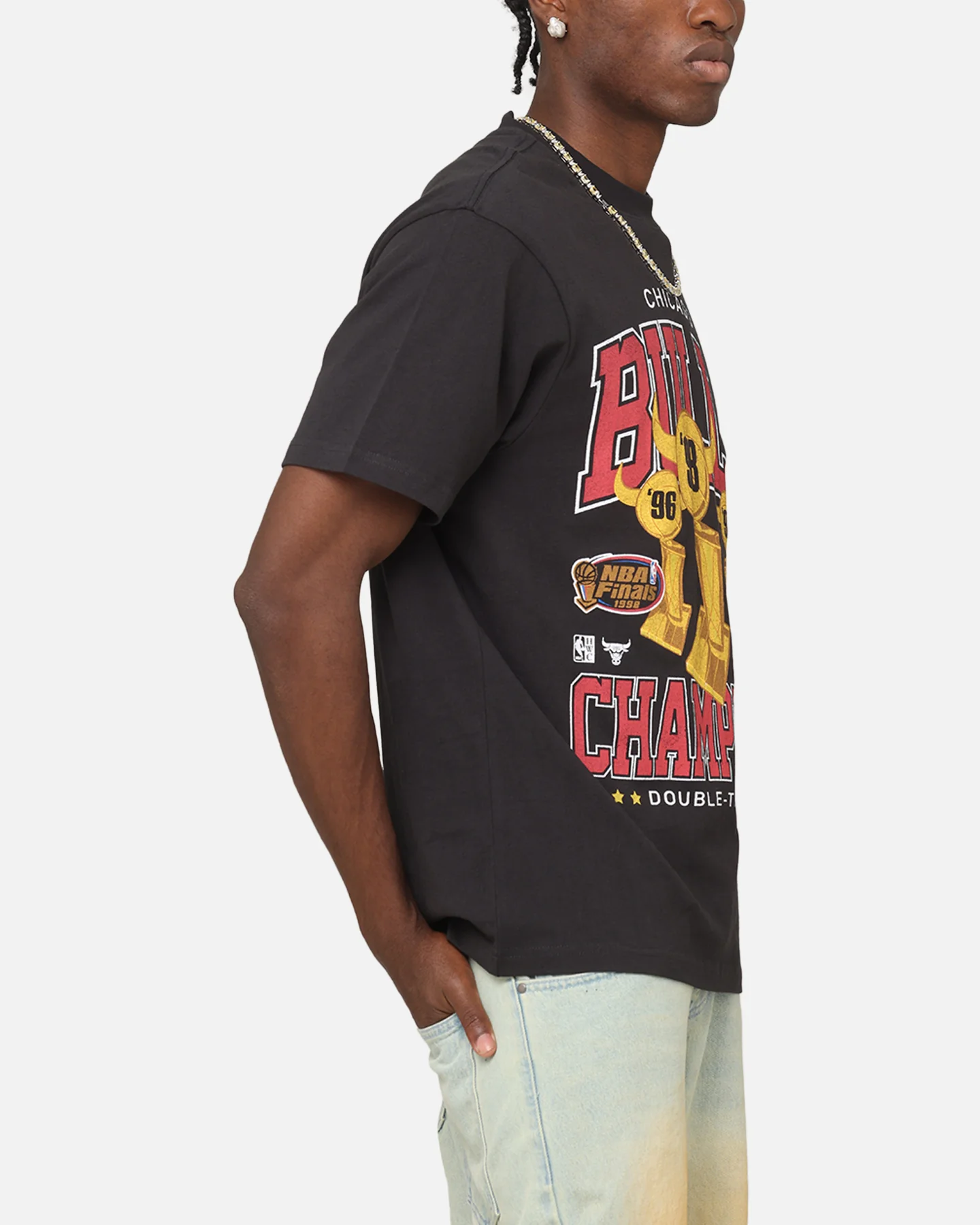 Mitchell & Ness Chicago Bulls Pinnacle T-Shirt Faded Black - Image 4