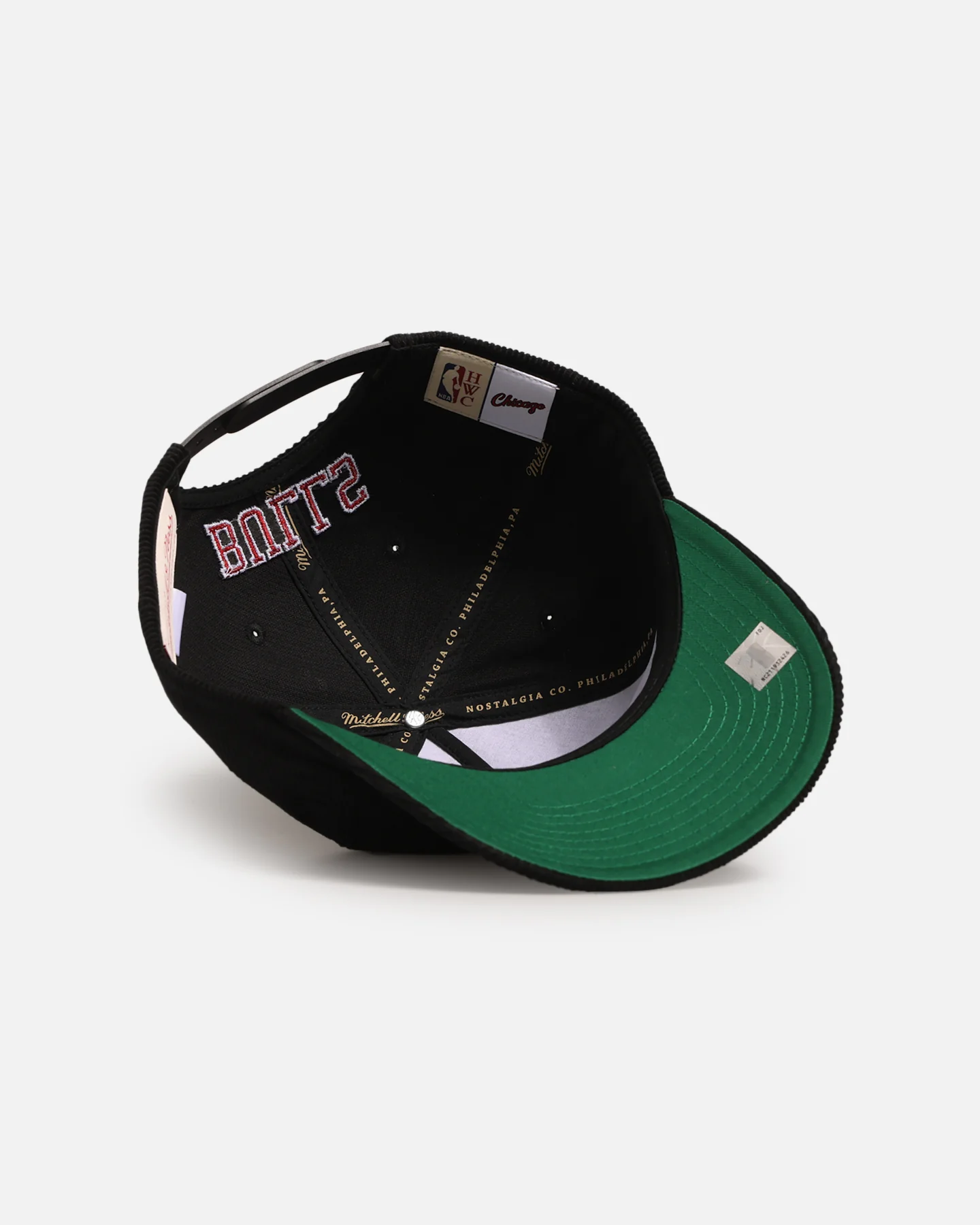 Mitchell & Ness Chicago Bulls 'Retro' Deadstock Corduroy Snapback Black - Image 6