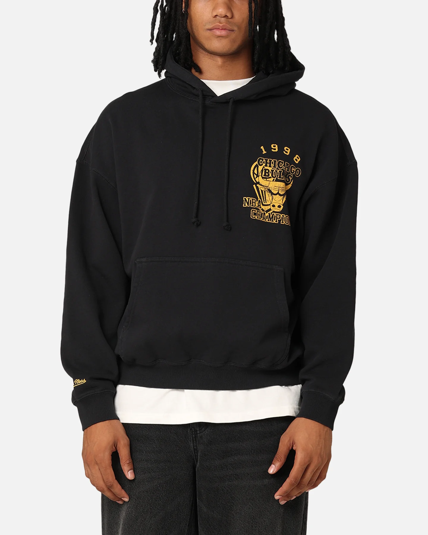 Mitchell & Ness Chicago Bulls Rings Hoodie Faded Black - Image 2