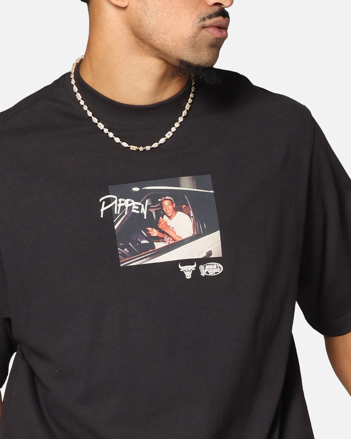 Mitchell & Ness Chicago Bulls Scottie Pippen Pre & Post Game T-Shirt Faded Black - Image 6