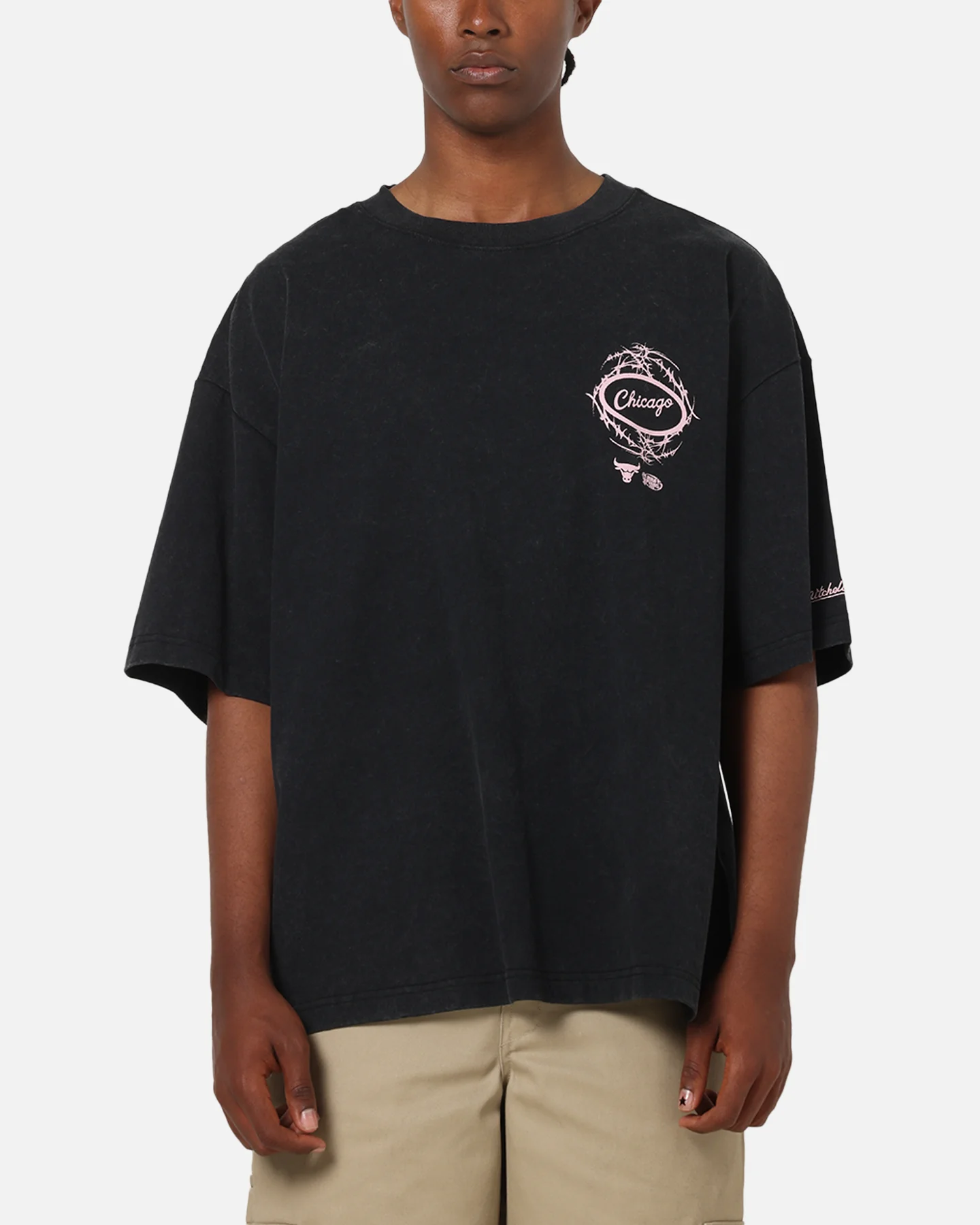 Mitchell & Ness Chicago Bulls Sigilism T-Shirt Black - Image 2