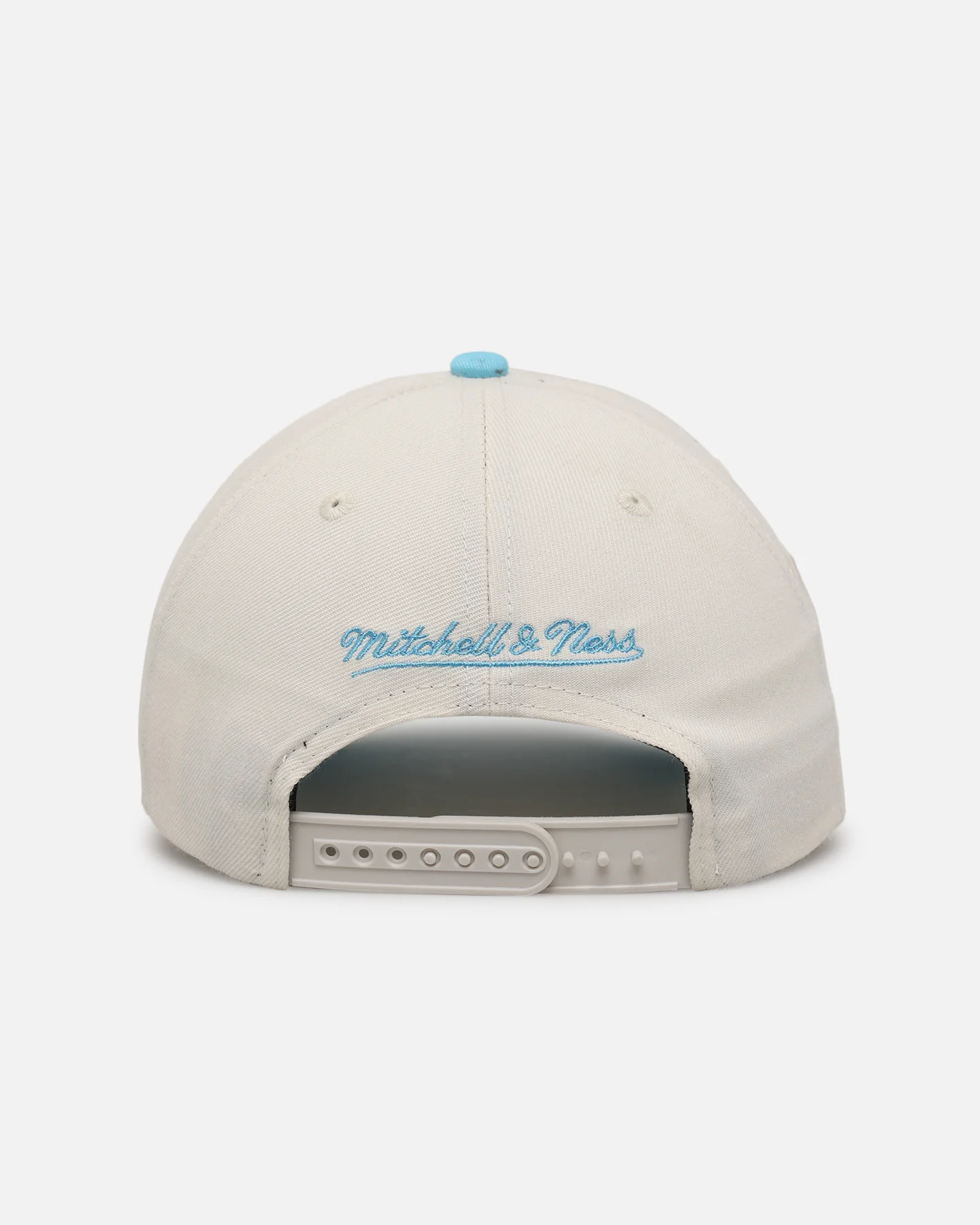 Mitchell & Ness Chicago Bulls 'Sky Blue' Pro Crown Snapback White Cream/Blue - Image 2