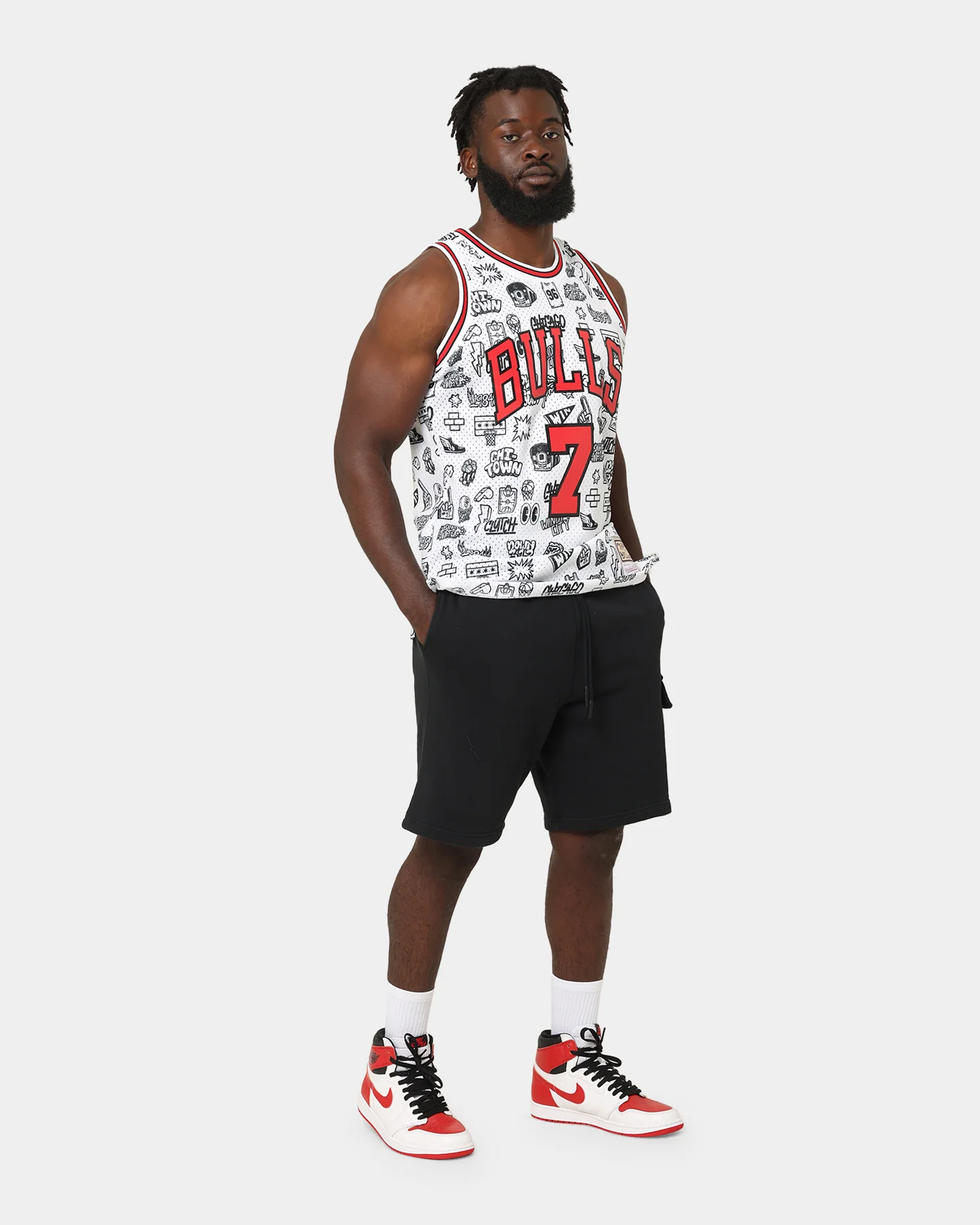 Mitchell & Ness Chicago Bulls Toni Kukoč #7 1997-1998 Doodle Swingman Jersey White - Image 3