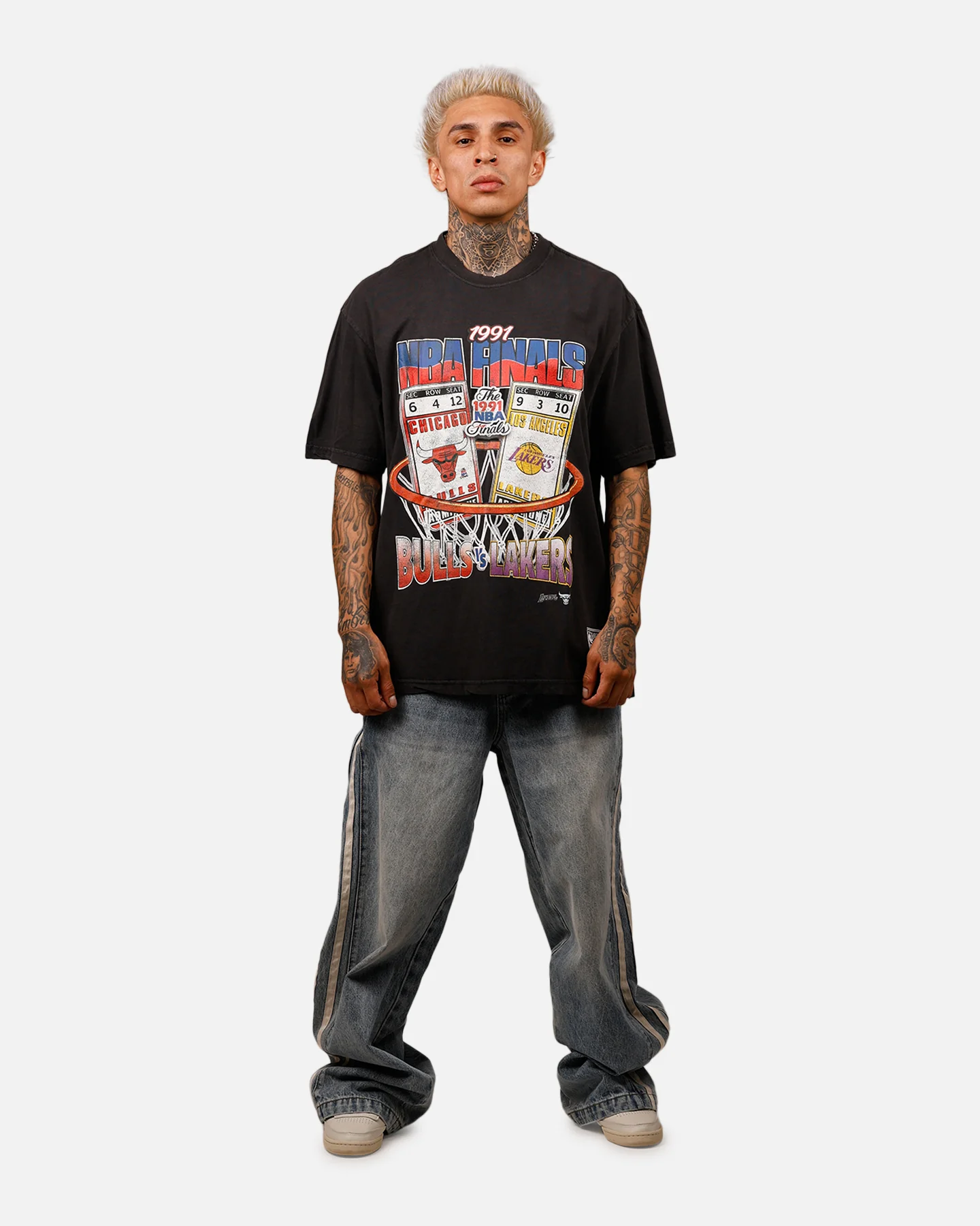 Mitchell & Ness Chicago Bulls Vs Los Angeles Lakers Stub T-Shirt Overdyed Black - Image 3