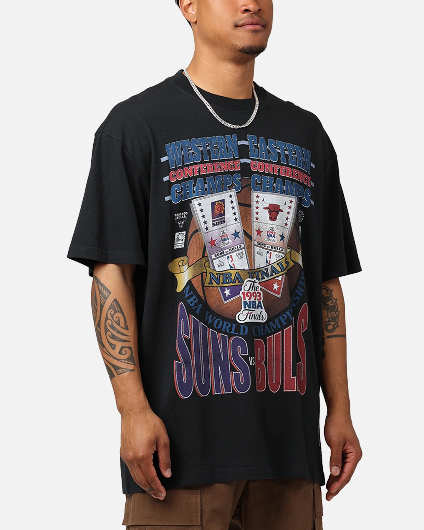 Mitchell & Ness Chicago Bulls Vs. Phoenix Suns T-Shirt Faded Black - Image 6