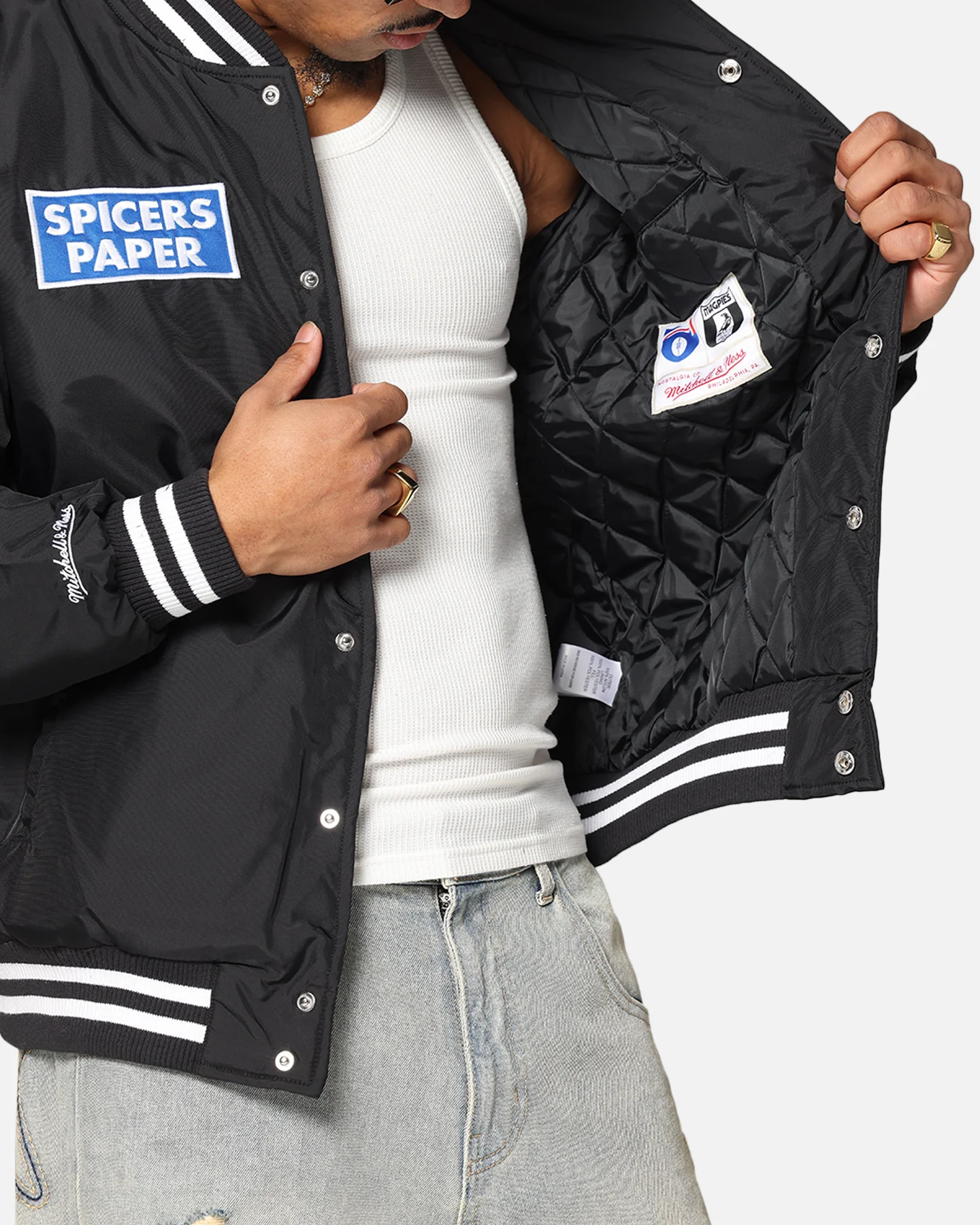 Mitchell & Ness Collingwood Magpies Team Bomber Jacket Solid Black - Image 8