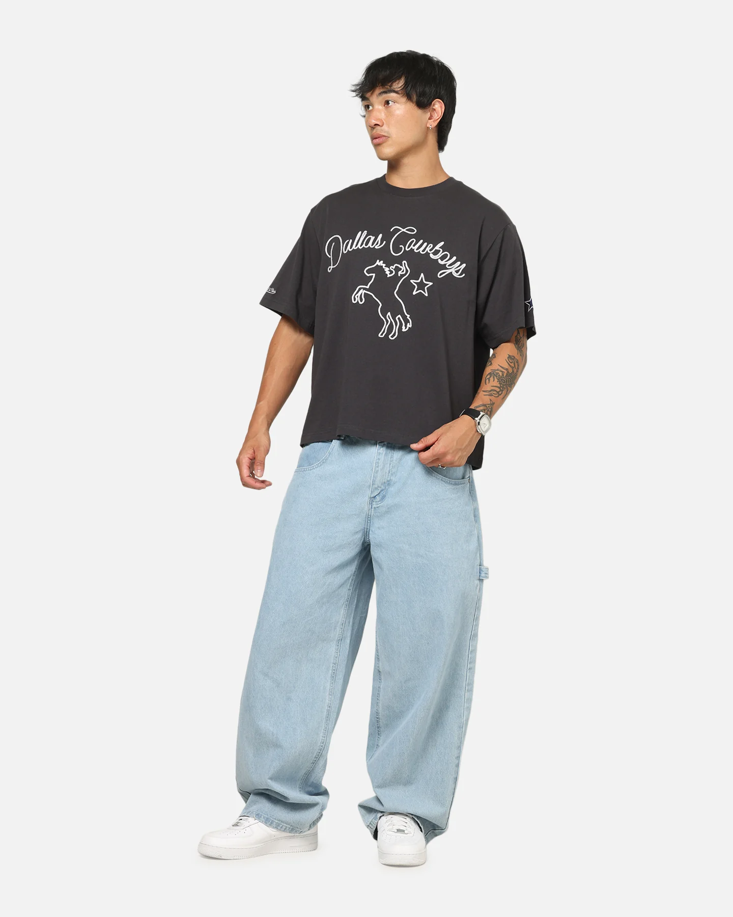 Mitchell & Ness Dallas Cowboys Chainstitch T-Shirt Washed Black - Image 2