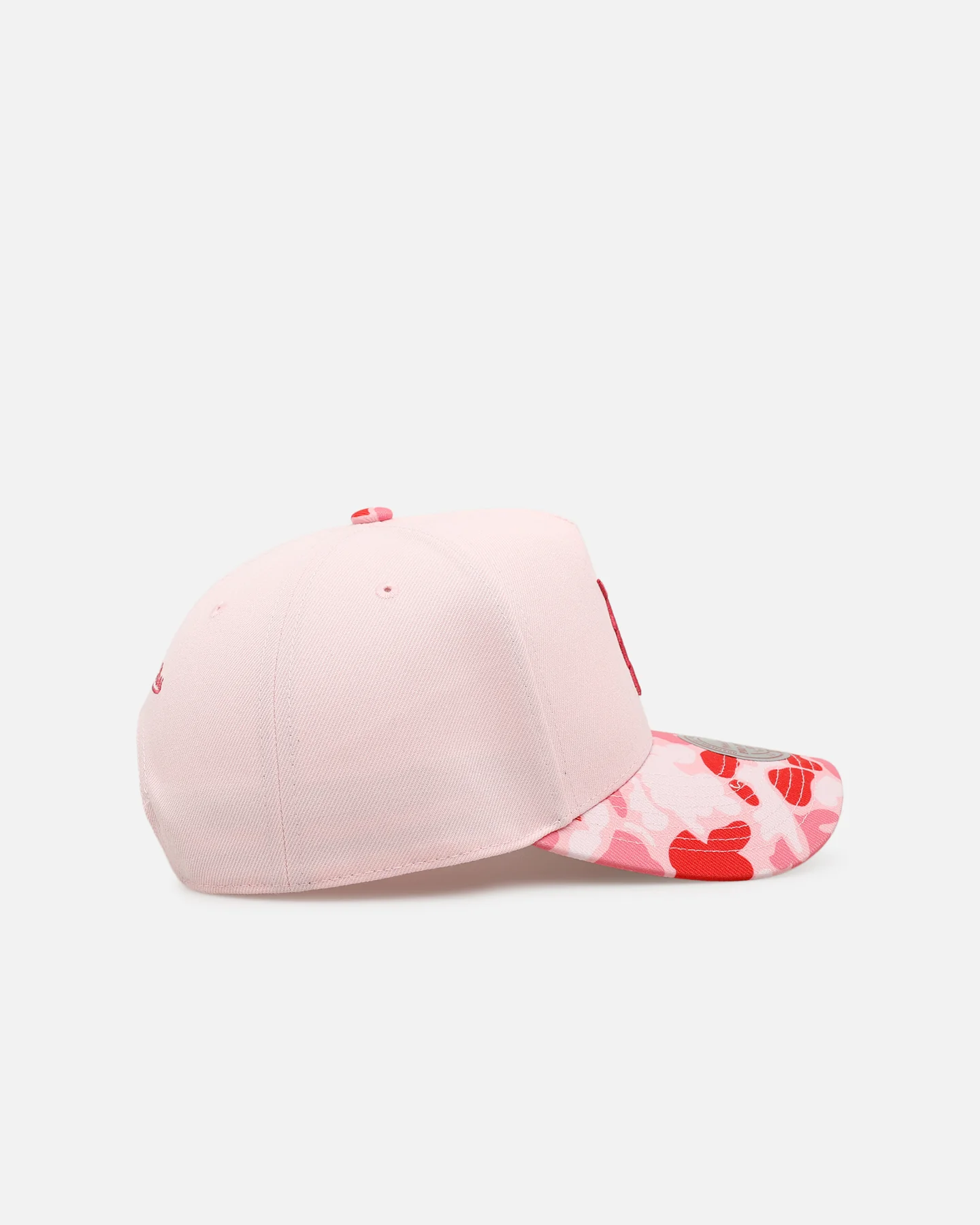 Mitchell & Ness Detroit Tigers 'Pink Camo' Pro Pinch Snapback Pink - Image 3