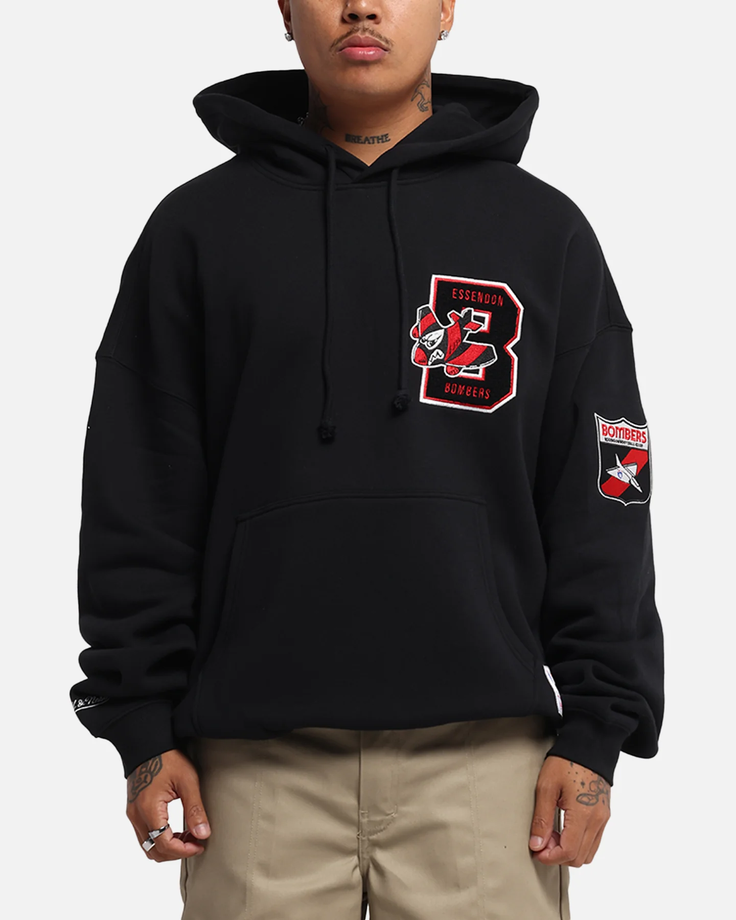Mitchell & Ness Essendon Bombers Team Hoodie Solid Black - Image 2
