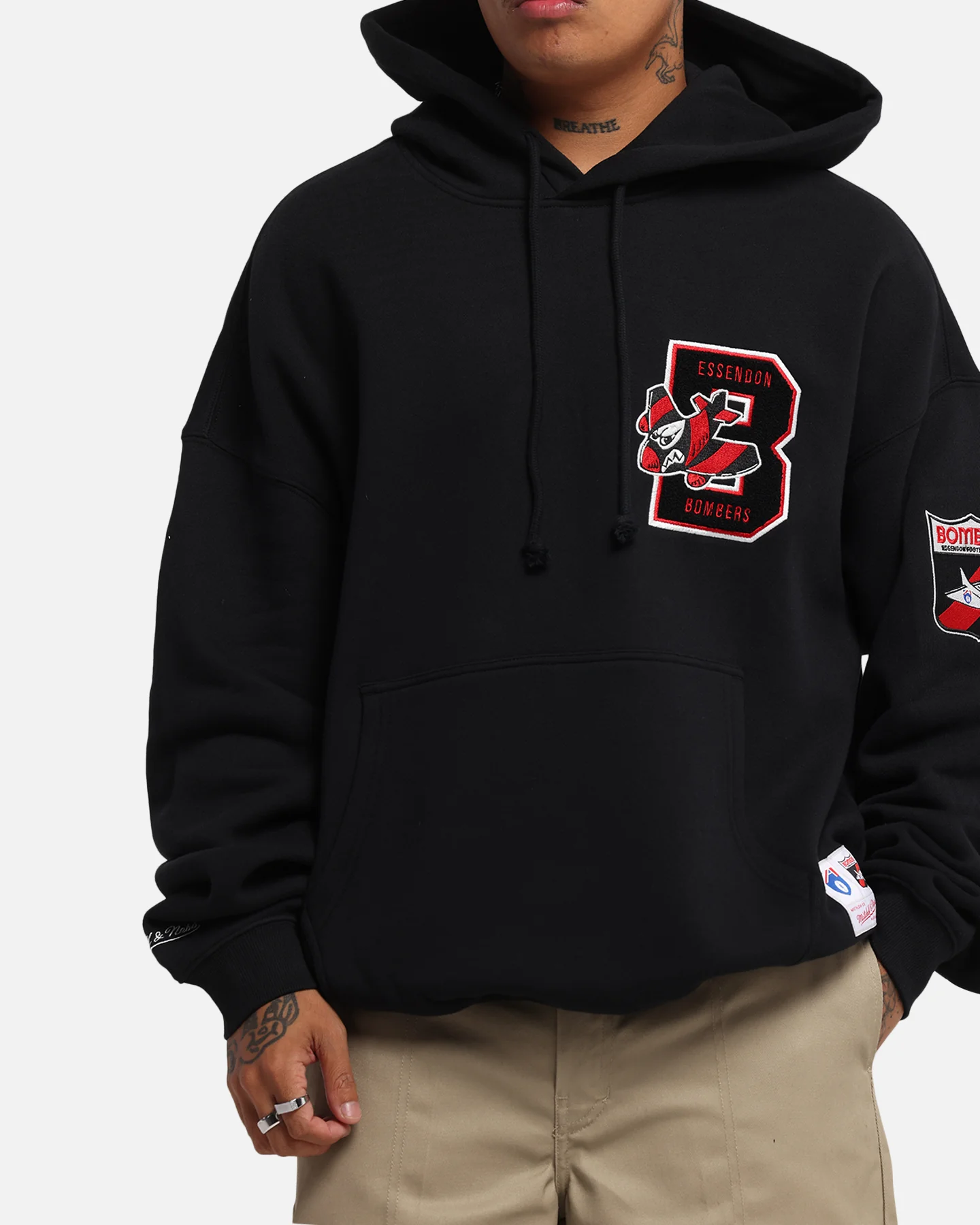 Mitchell & Ness Essendon Bombers Team Hoodie Solid Black - Image 8