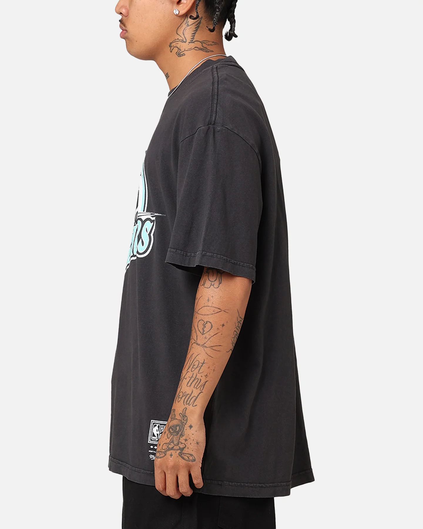 Mitchell & Ness Golden State Warriors Ice Blue Logo T-Shirt Faded Black - Image 5