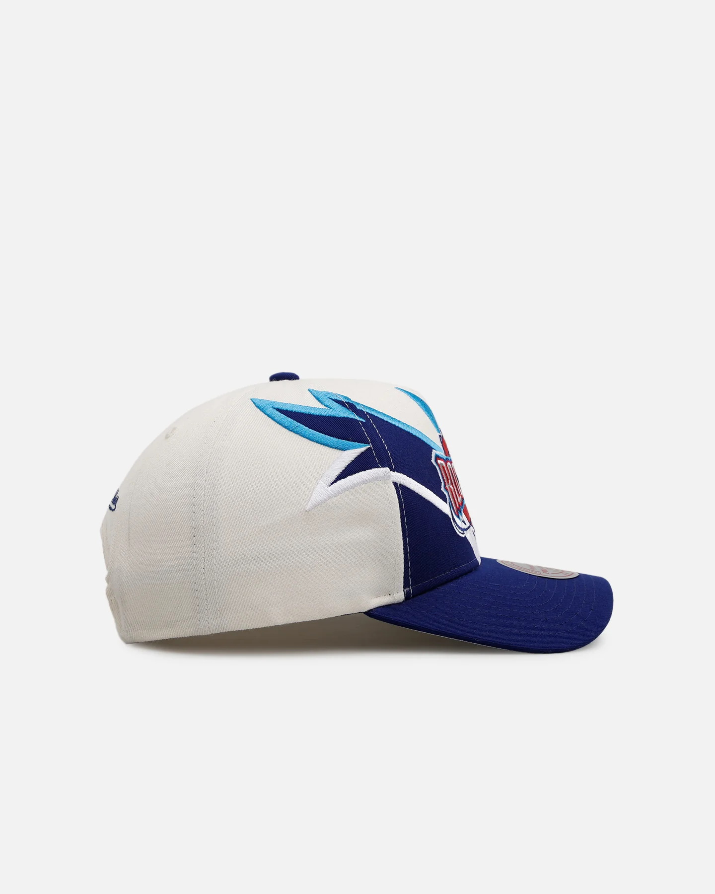 Mitchell & Ness Houston Rockets 'Shark Tooth' Pro Pinch Snapback Cream/Navy - Image 3