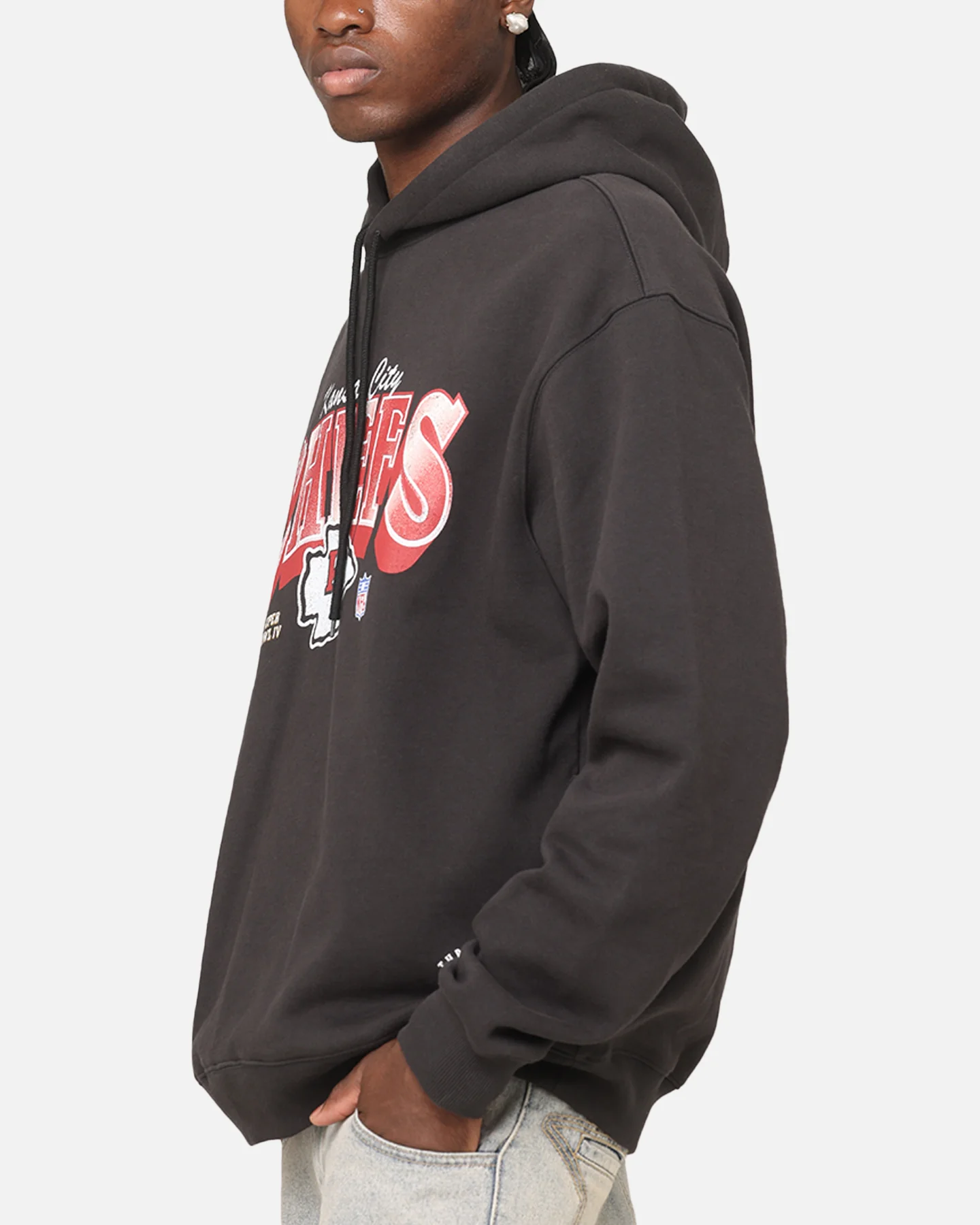 Mitchell & Ness Kansas City Chiefs Arch Hoodie Faded Black - Image 4