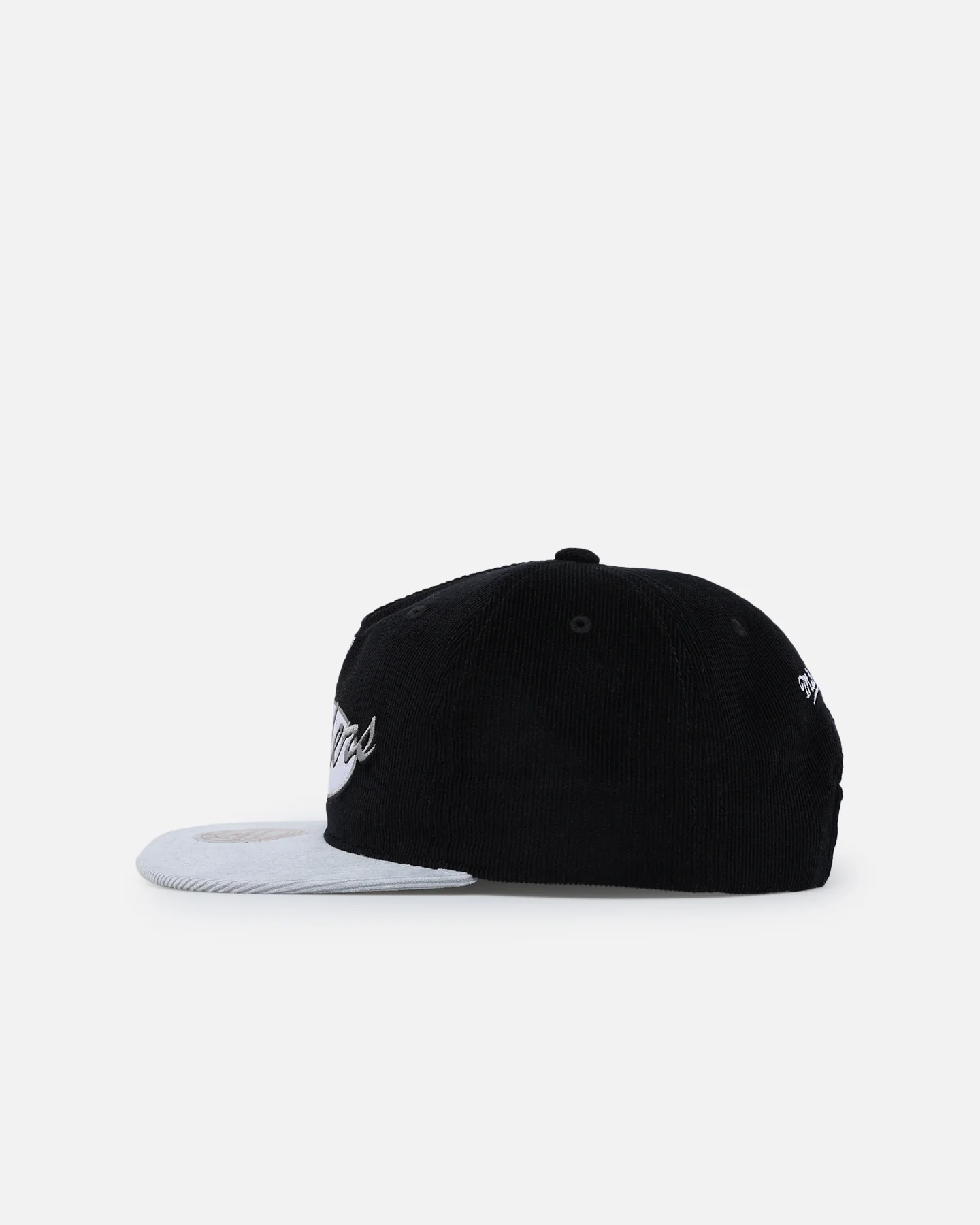 Mitchell & Ness Las Vegas Raiders Centre Circle Origin Snapback Black/Grey - Image 5
