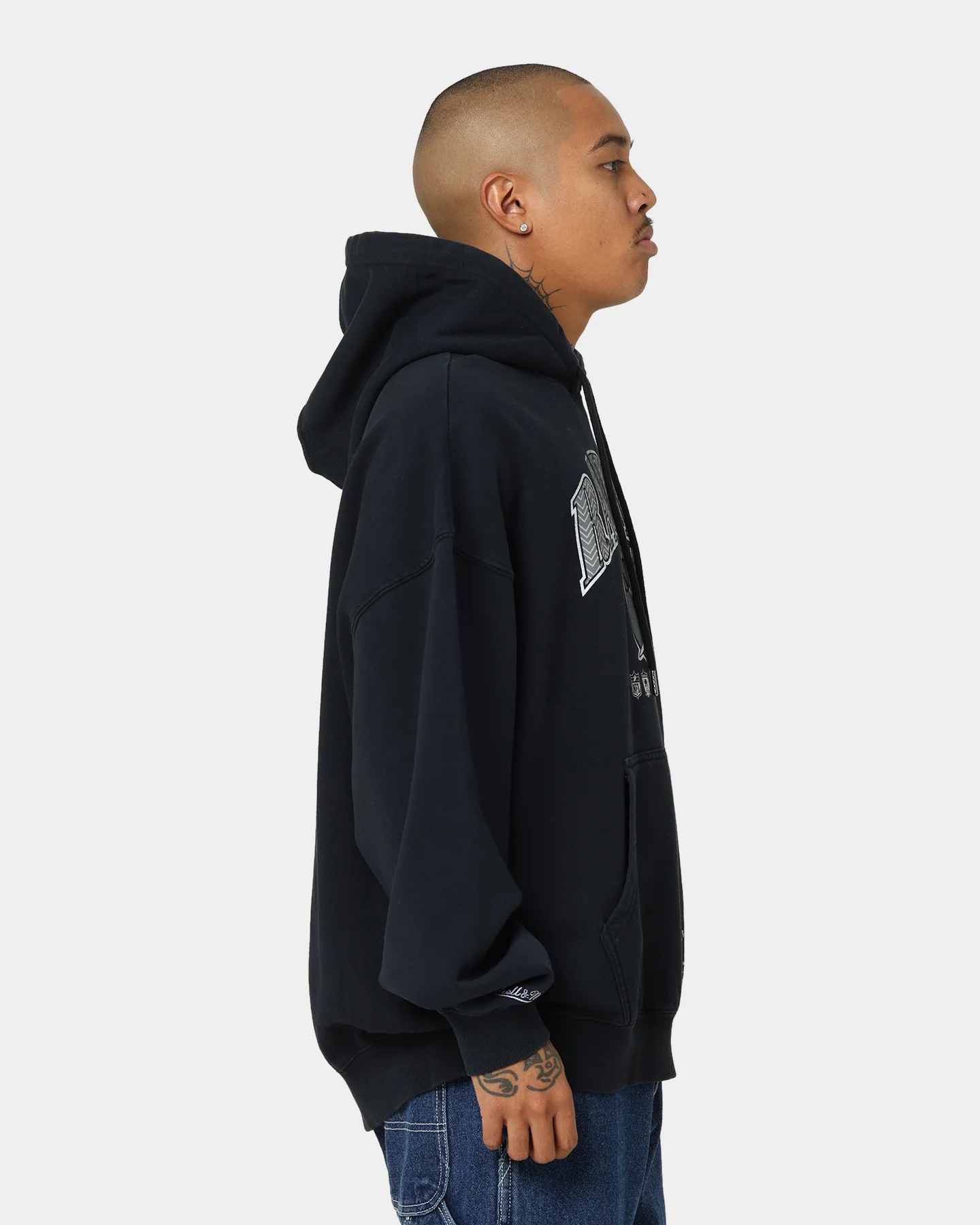 Mitchell & Ness Las Vegas Raiders Point Guard Hoodie Faded Black - Image 5