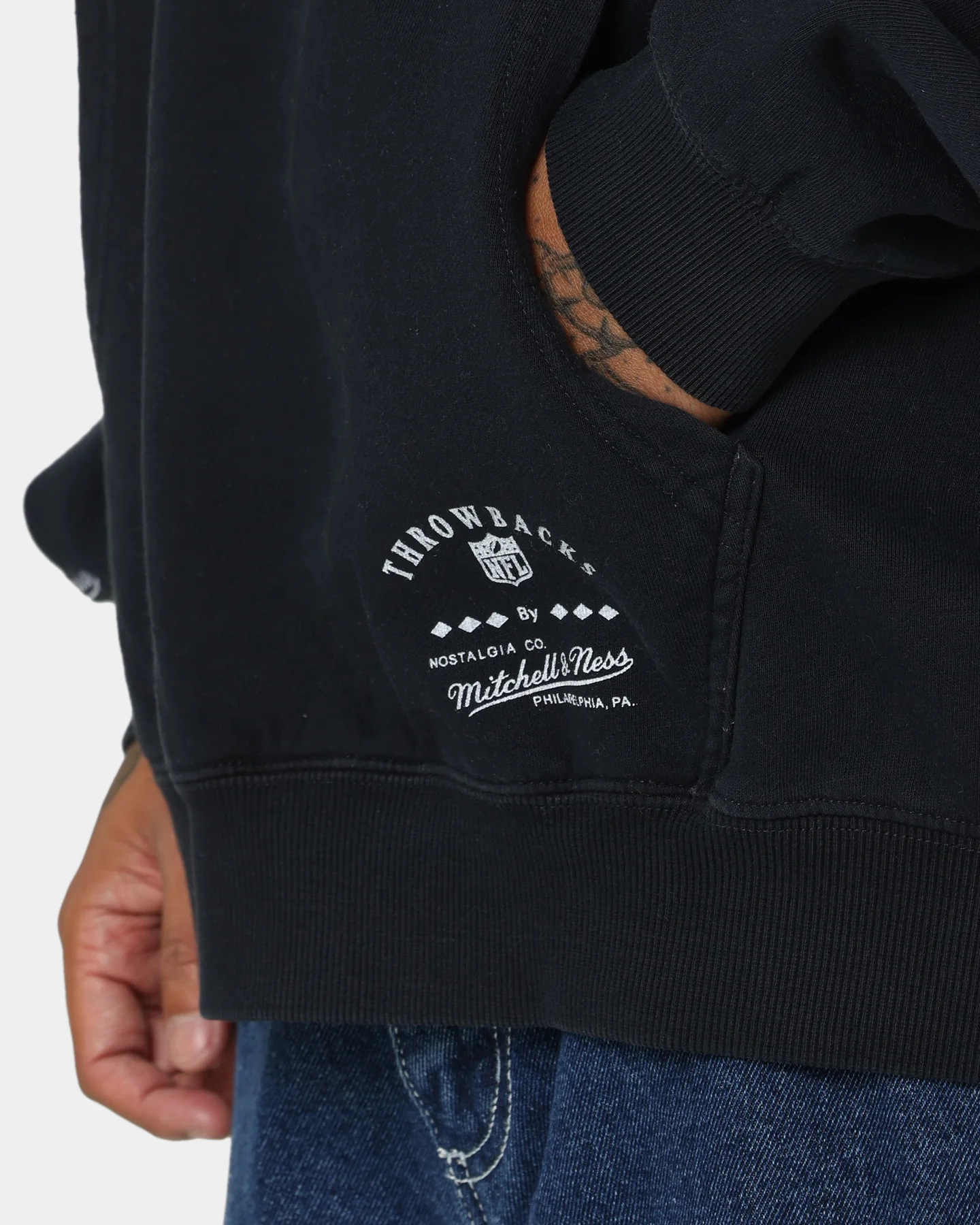 Mitchell & Ness Las Vegas Raiders Point Guard Hoodie Faded Black - Image 7