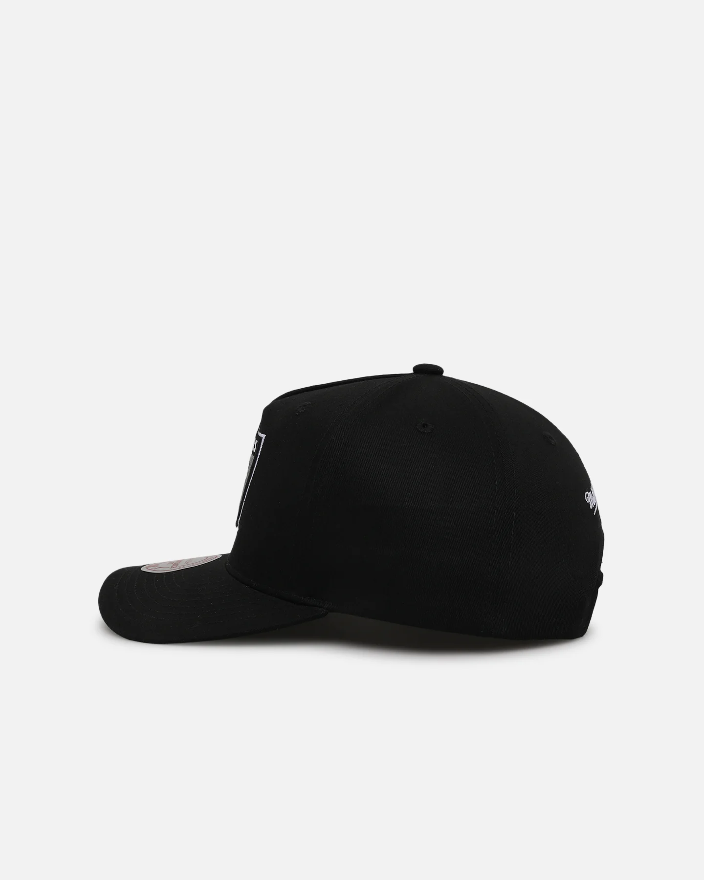 Mitchell & Ness Las Vegas Raiders Team Colour Logo MVP Snapback Black - Image 4