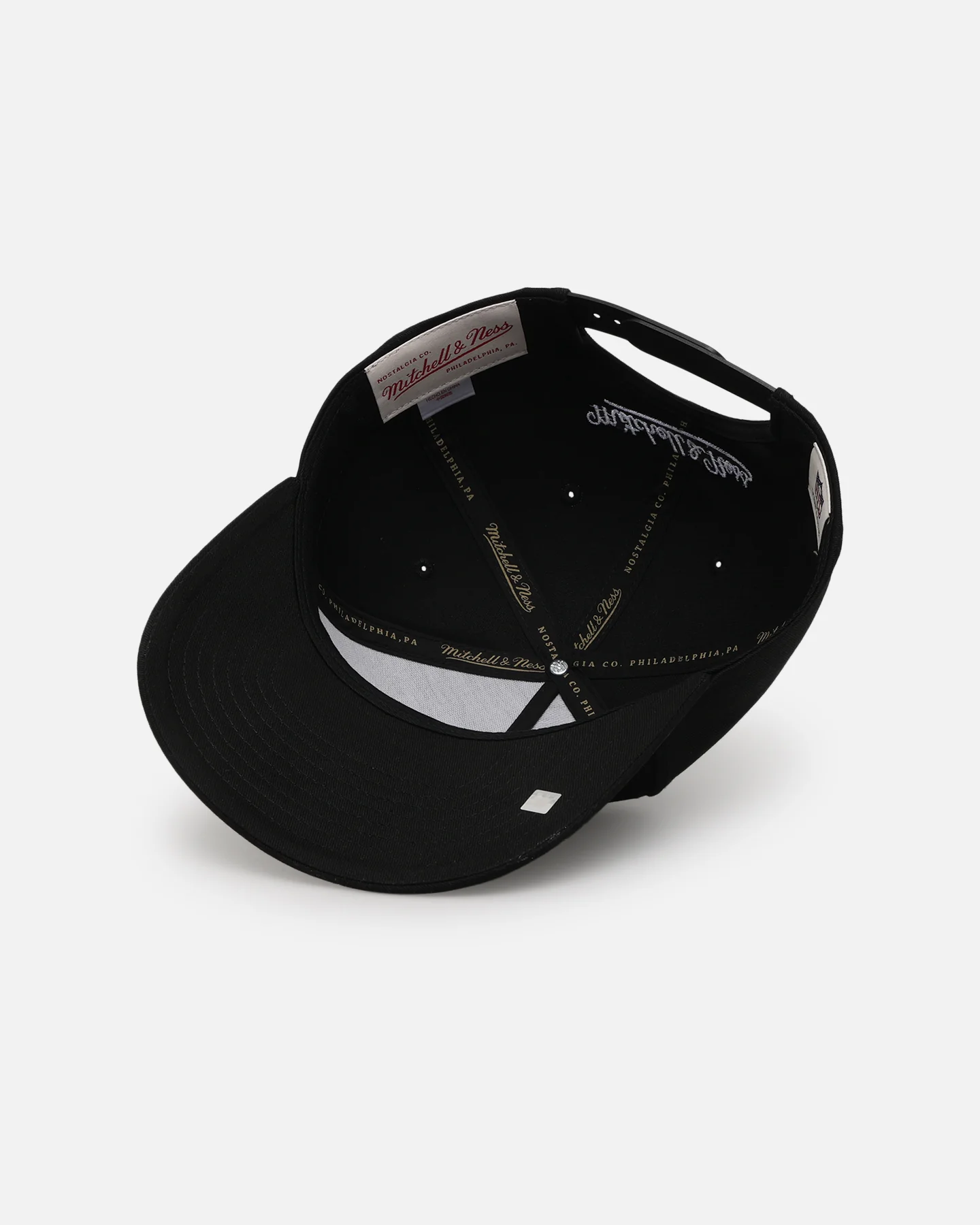 Mitchell & Ness Las Vegas Raiders Team Colour Logo MVP Snapback Black - Image 6