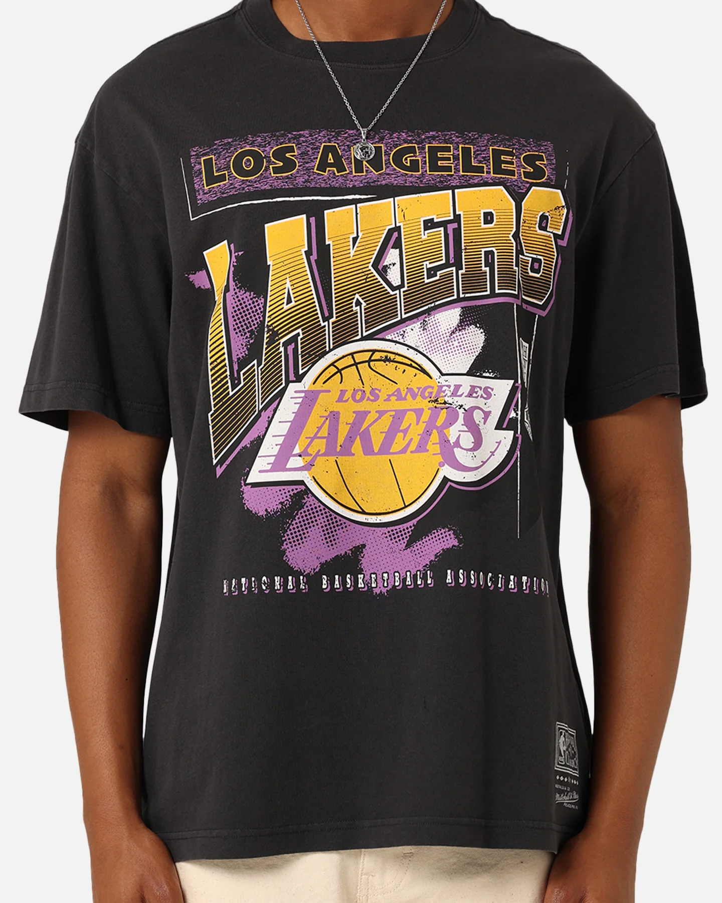 Mitchell & Ness Los Angeles Lakers Brush Off 2.0 T-Shirt Faded Black - Image 3
