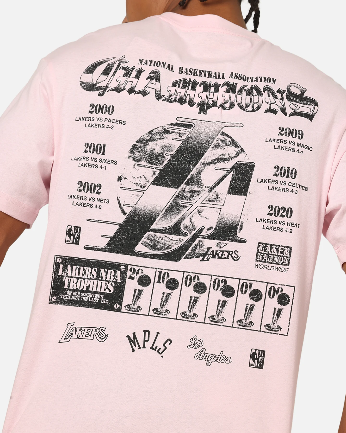 Mitchell & Ness Los Angeles Lakers Champ Chrome T-Shirt Pink - Image 7