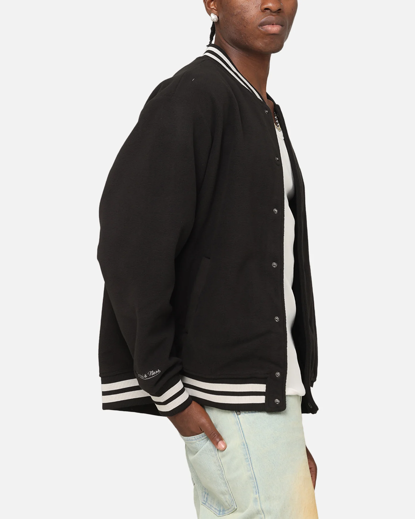 Mitchell & Ness Los Angeles Lakers Champions Jacket Black - Image 4