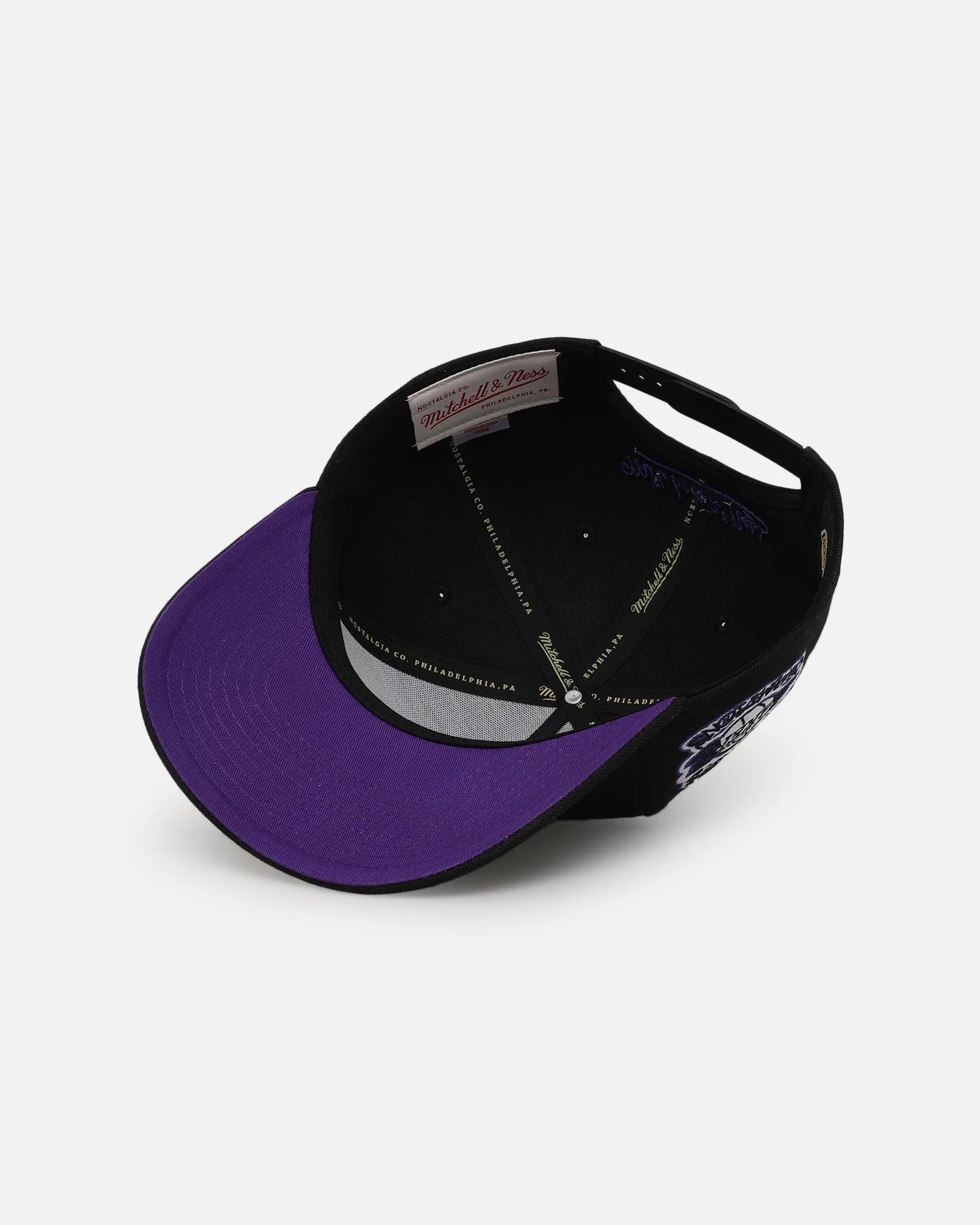 Mitchell & Ness Los Angeles Lakers Champs Graffiti Pro Crown Snapback Black - Image 6