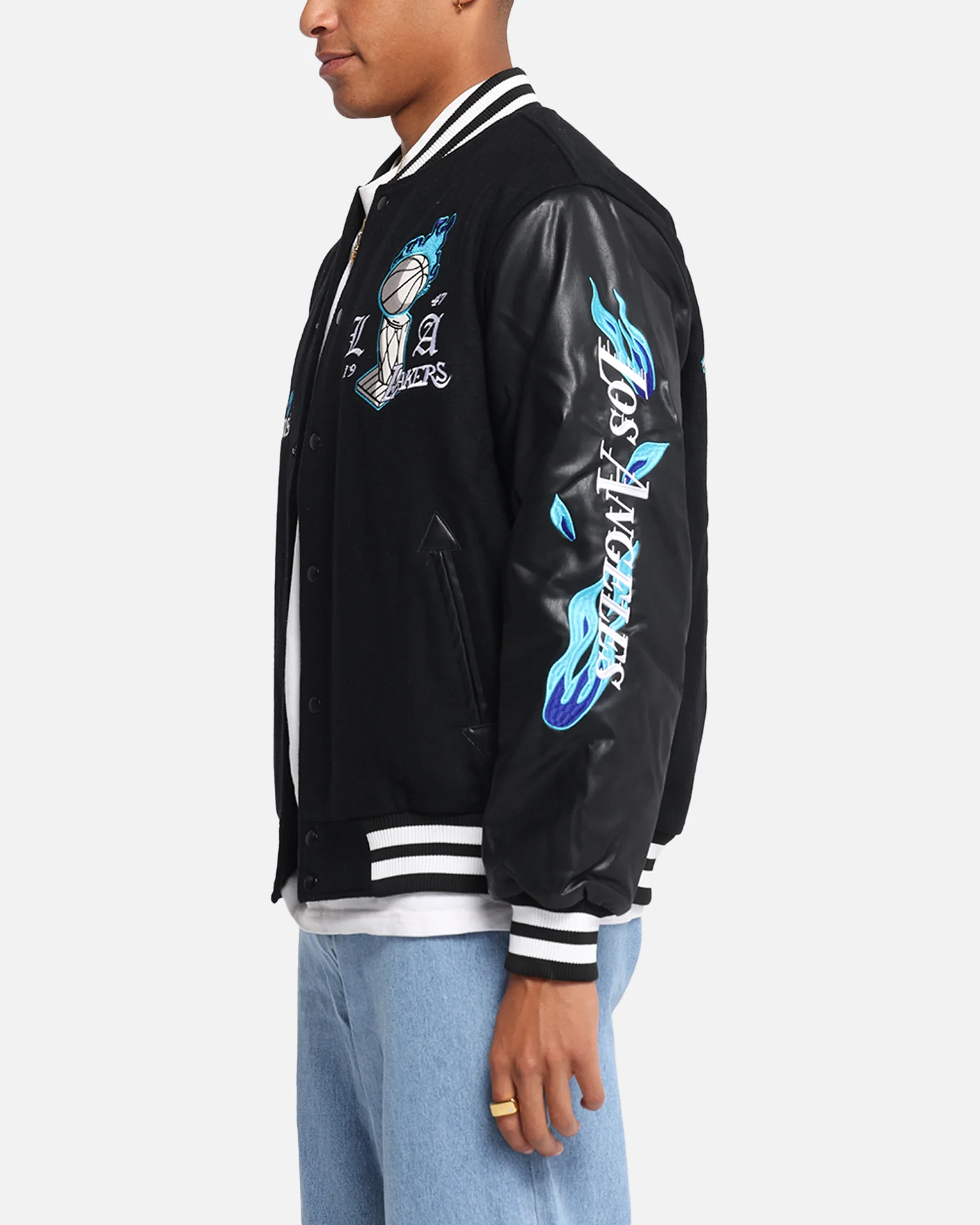 Mitchell & Ness Los Angeles Lakers City Of Champions Varsity Jacket Black - Image 6