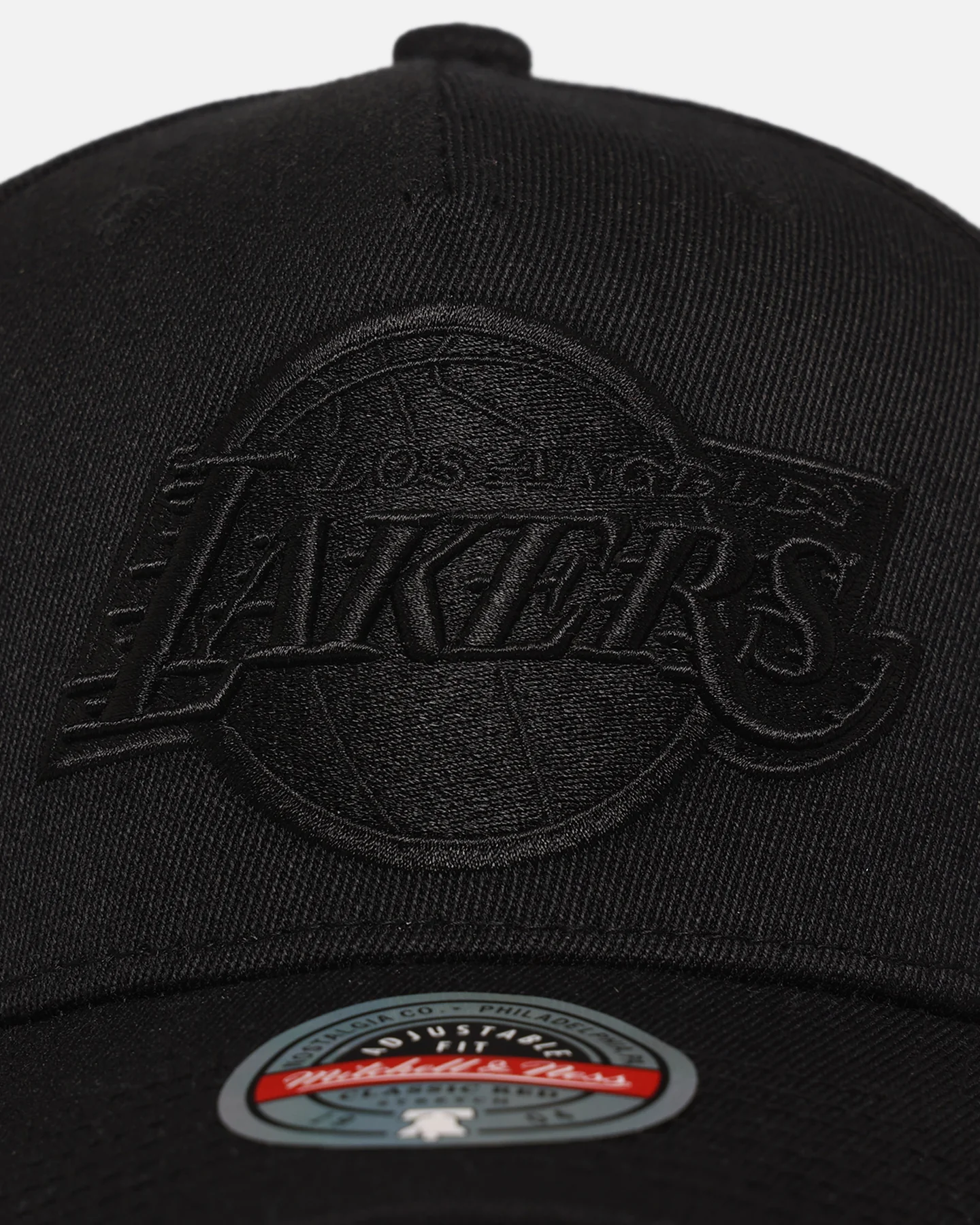 Mitchell & Ness Los Angeles Lakers 'Triple Black Core Classic' MVP Snapback Black - Image 5