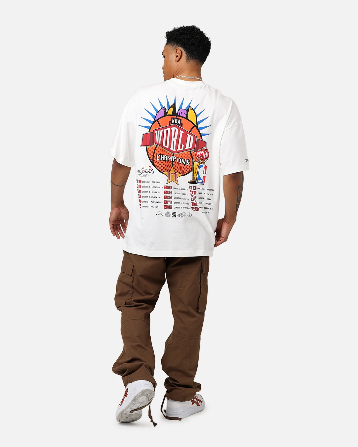 Mitchell & Ness Los Angeles Lakers Got Rings T-Shirt Egret - Image 3