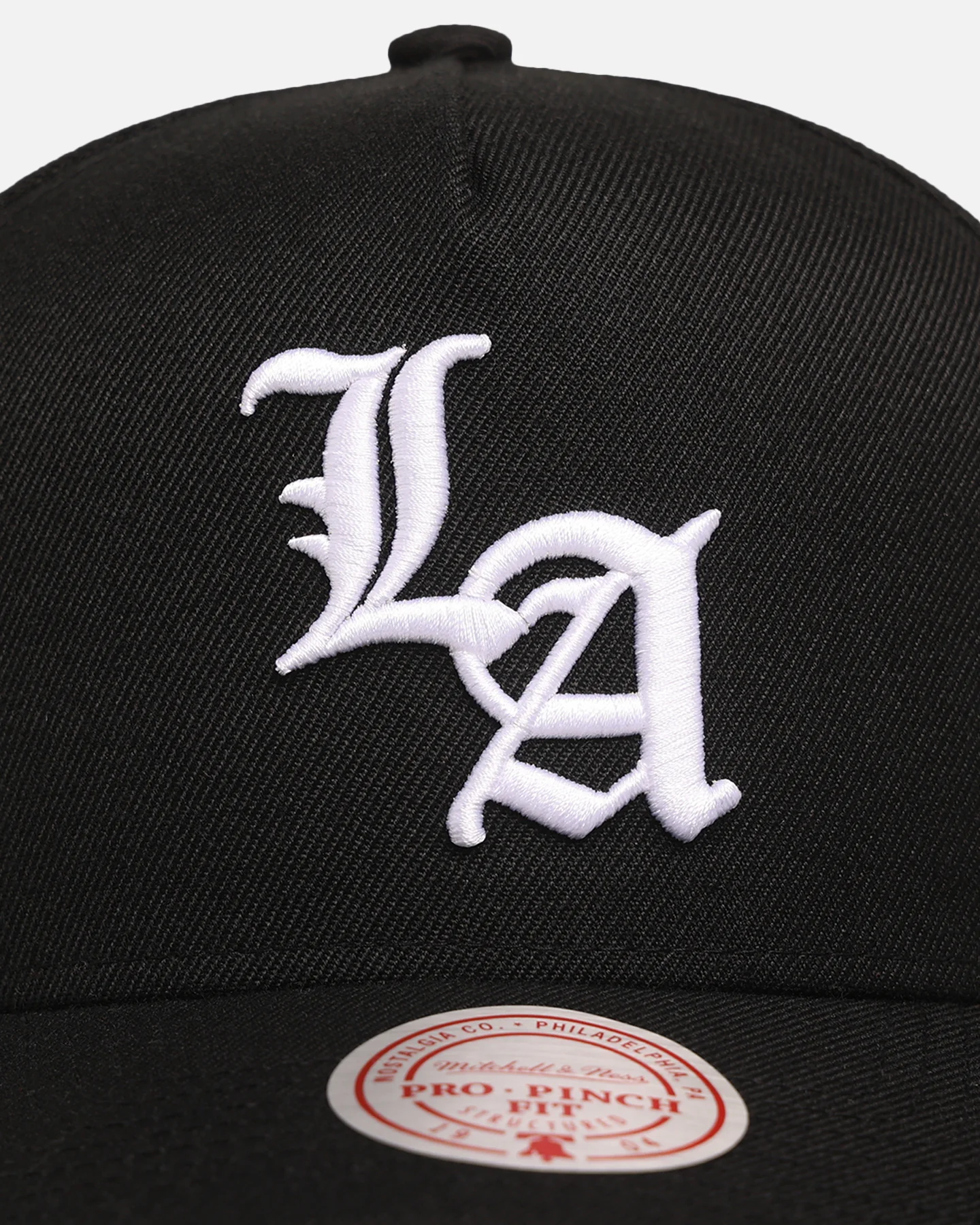 Mitchell & Ness Los Angeles Lakers 'Gothic Letter' Pro Pinch Snapback Black - Image 5