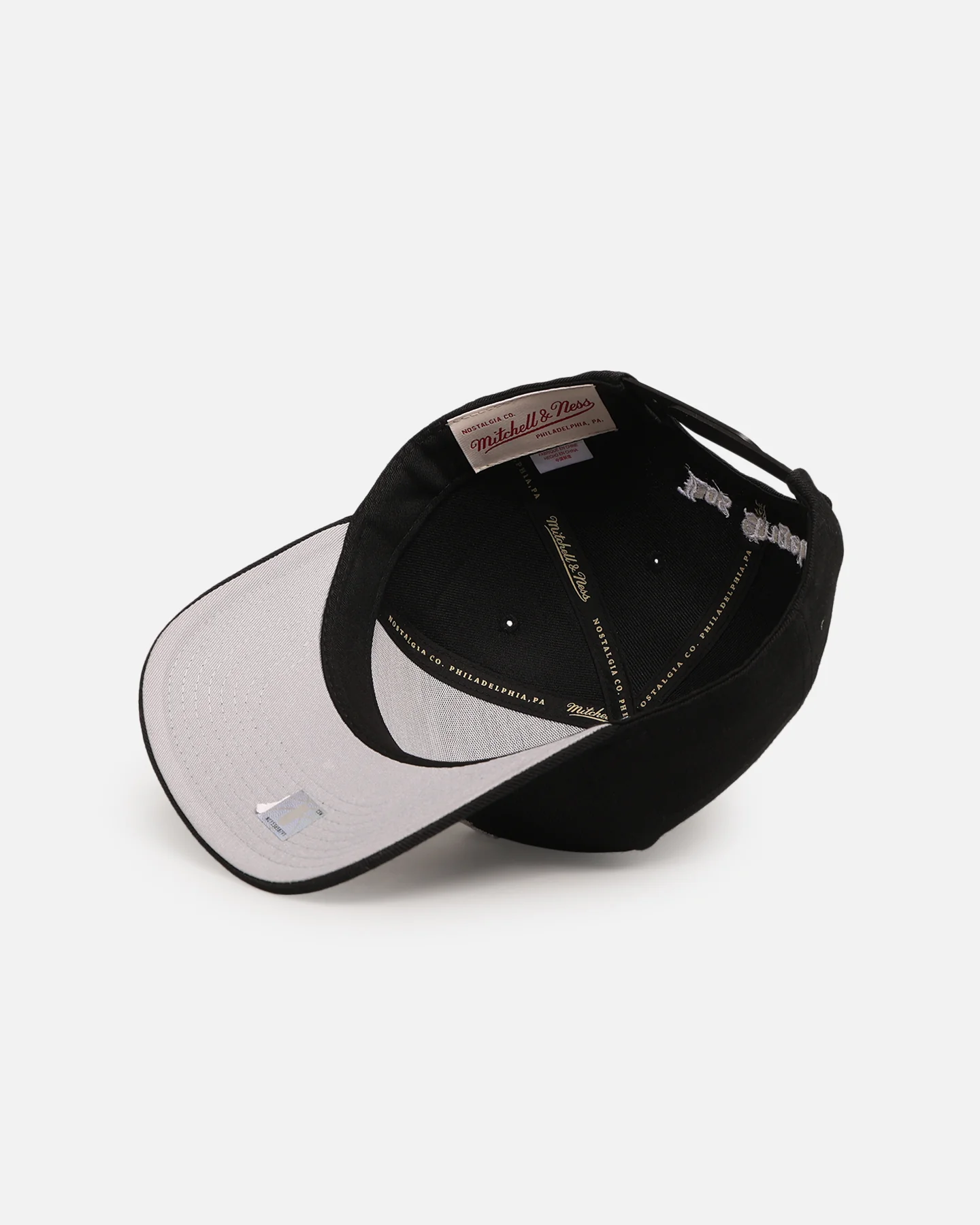Mitchell & Ness Los Angeles Lakers 'Gothic Letter' Pro Pinch Snapback Black - Image 6