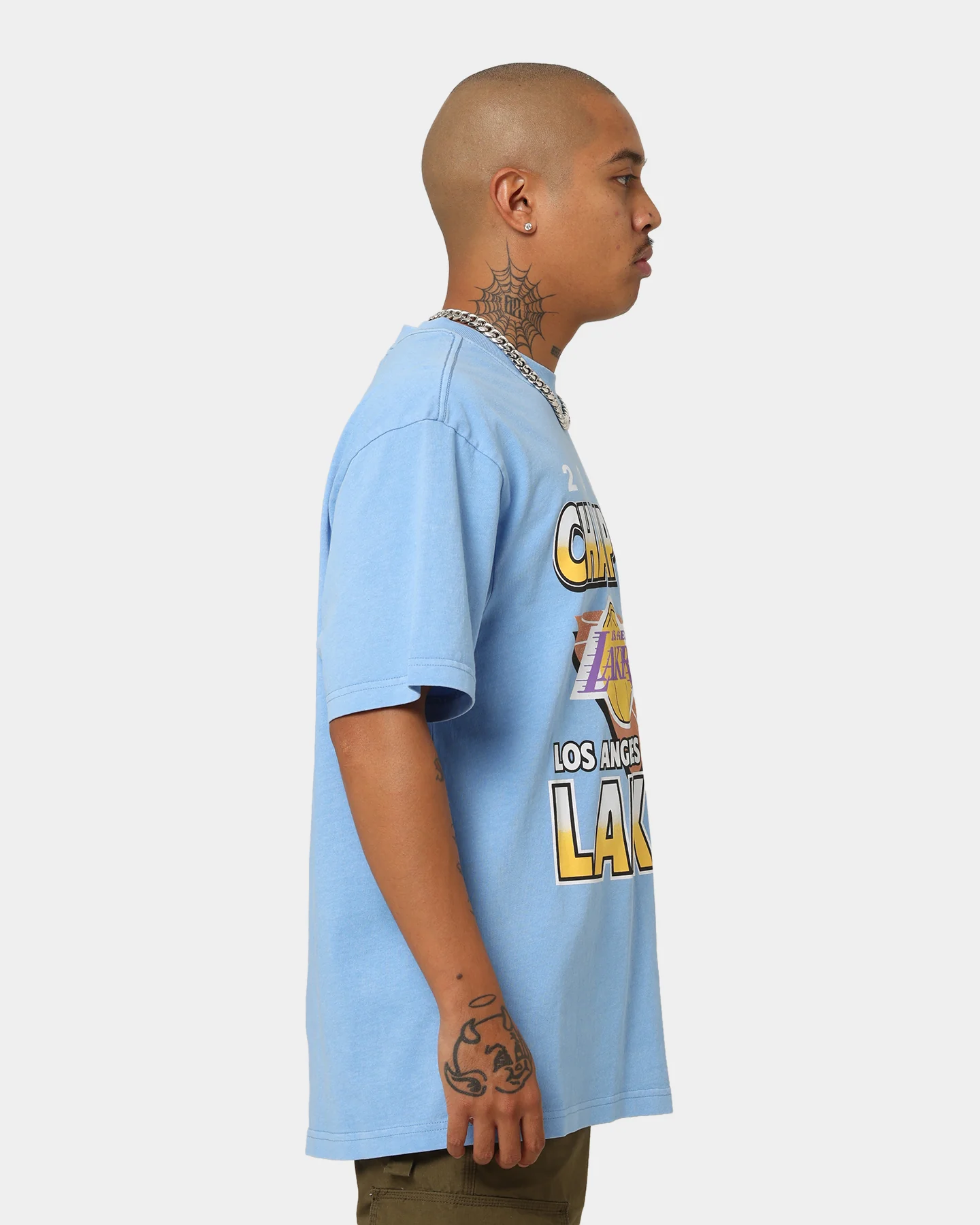 Mitchell & Ness Los Angeles Lakers On Court T-Shirt Blue - Image 5
