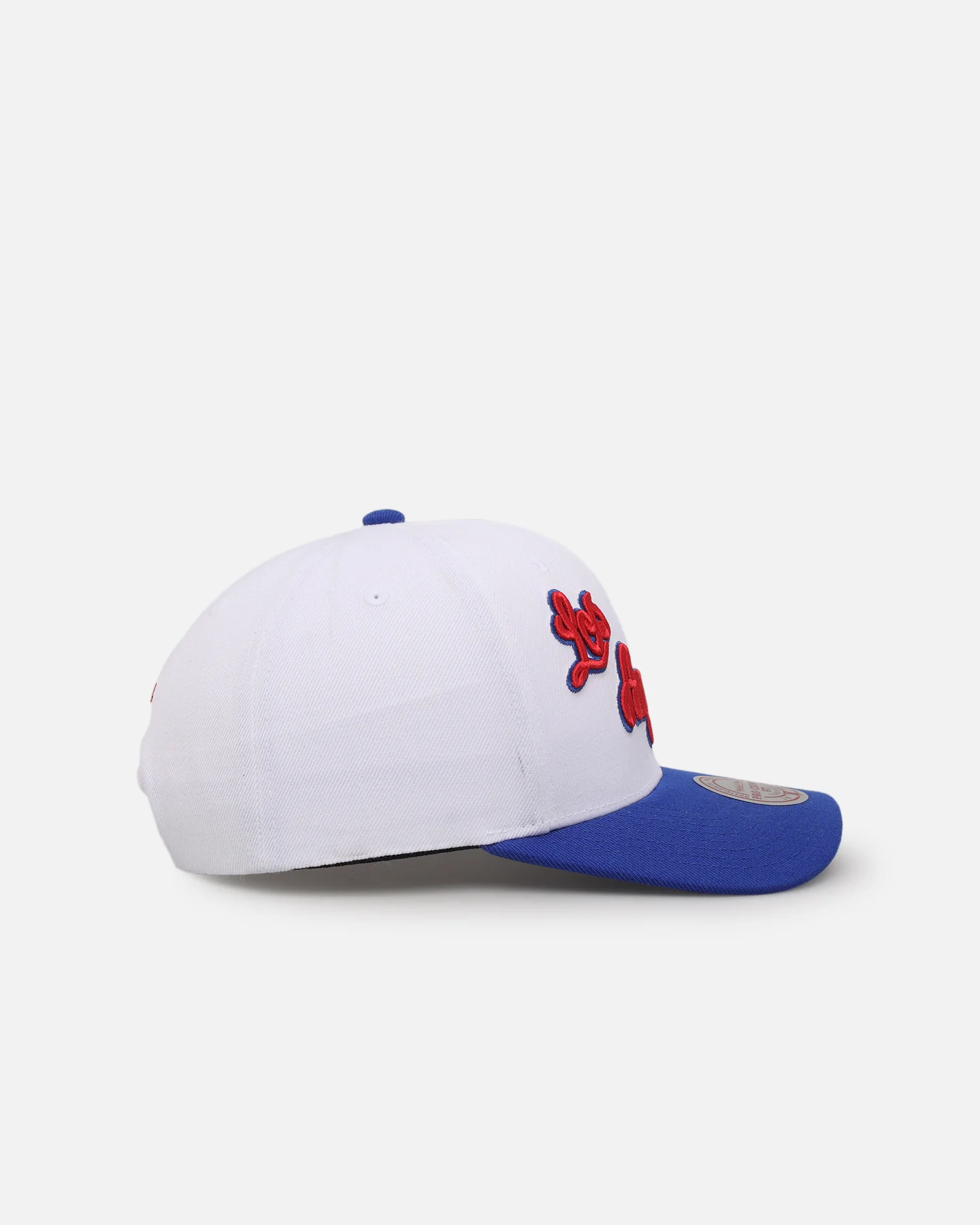 Mitchell & Ness Los Angeles Lakers 'Philippines Flag' Pro Crown Snapback White/Blue - Image 3