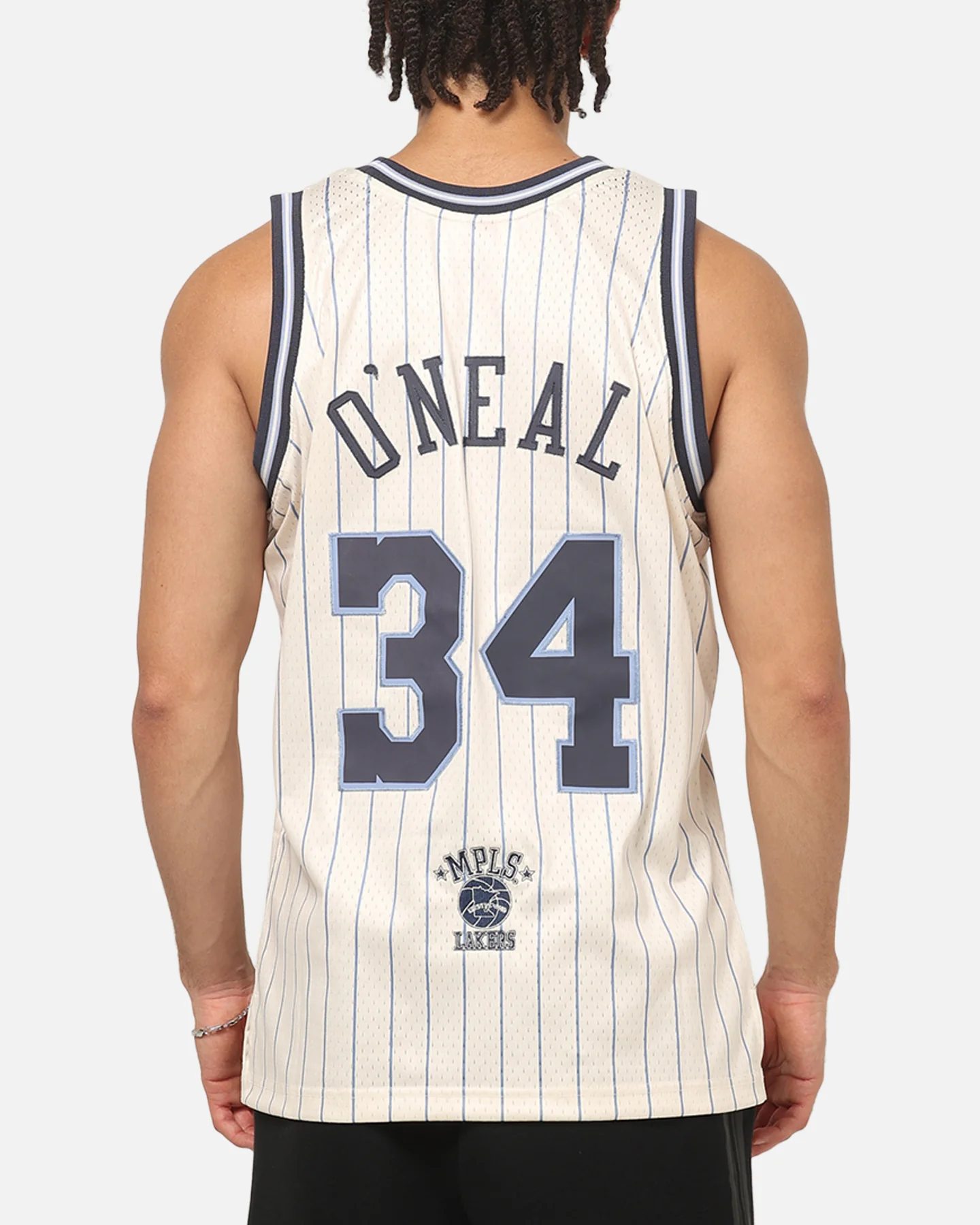 Mitchell & Ness Los Angeles Lakers Shaquille O'Neal #34 Playoff Energy Swingman Jersey Off White - Image 2