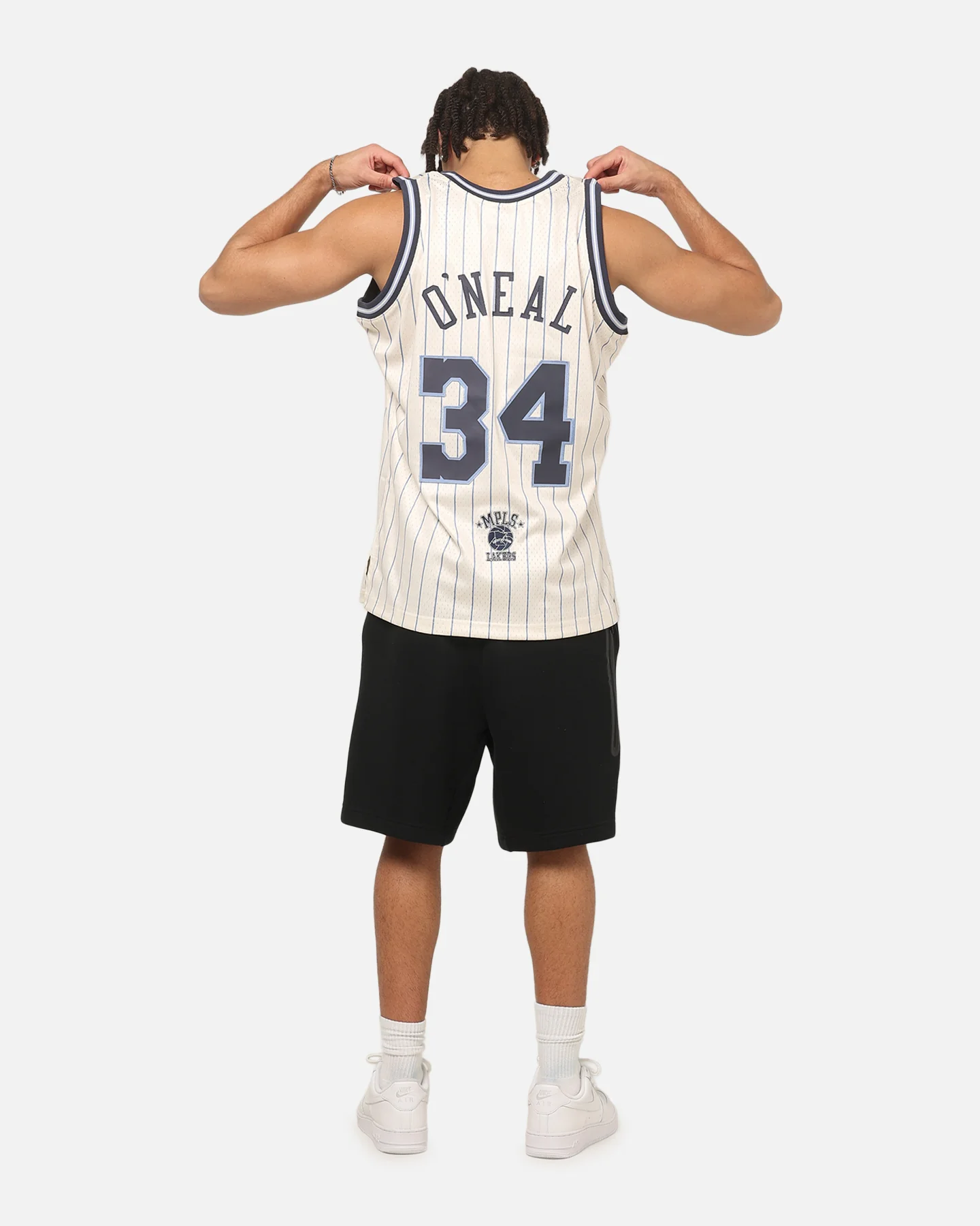 Mitchell & Ness Los Angeles Lakers Shaquille O'Neal #34 Playoff Energy Swingman Jersey Off White - Image 4