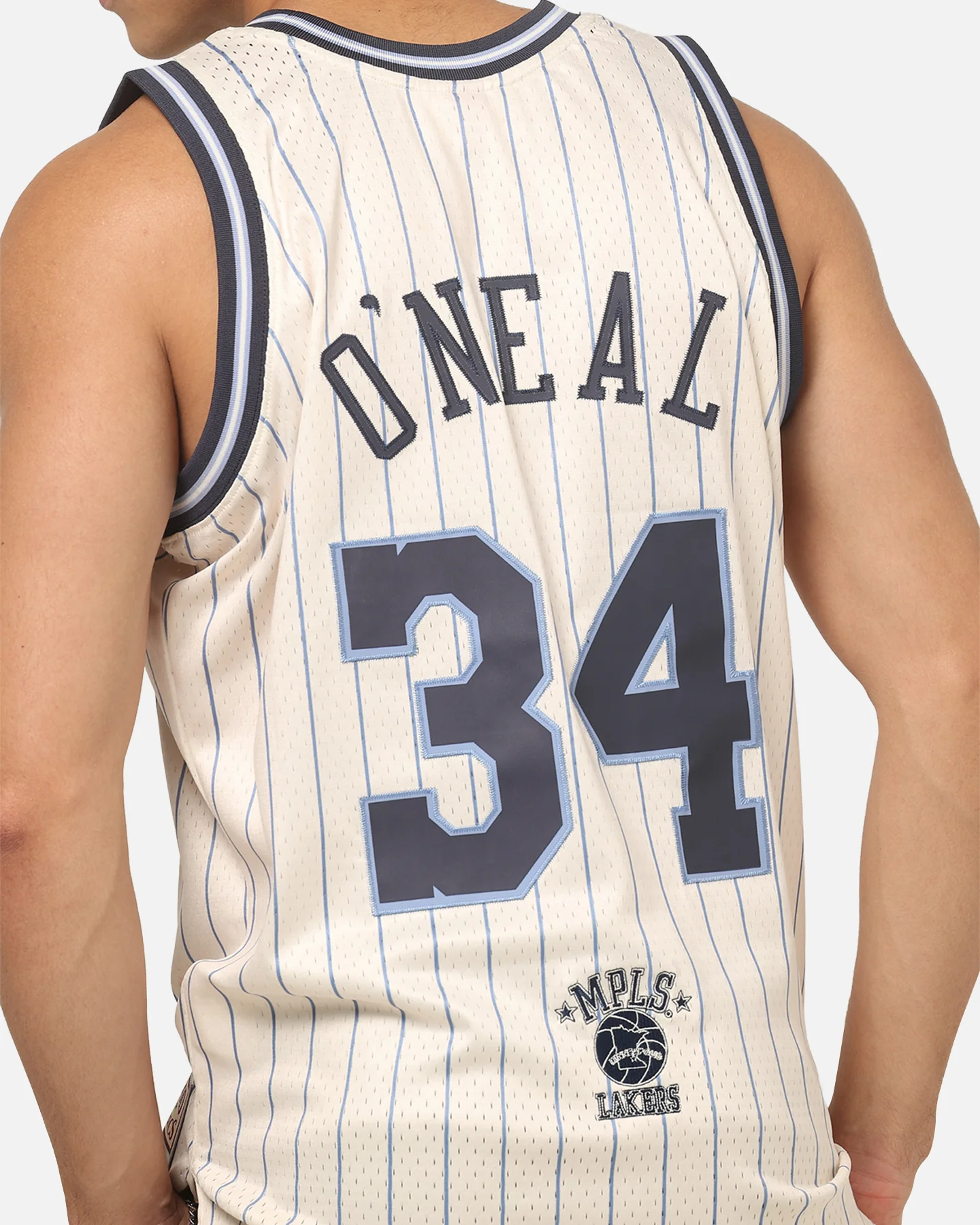 Mitchell & Ness Los Angeles Lakers Shaquille O'Neal #34 Playoff Energy Swingman Jersey Off White - Image 7