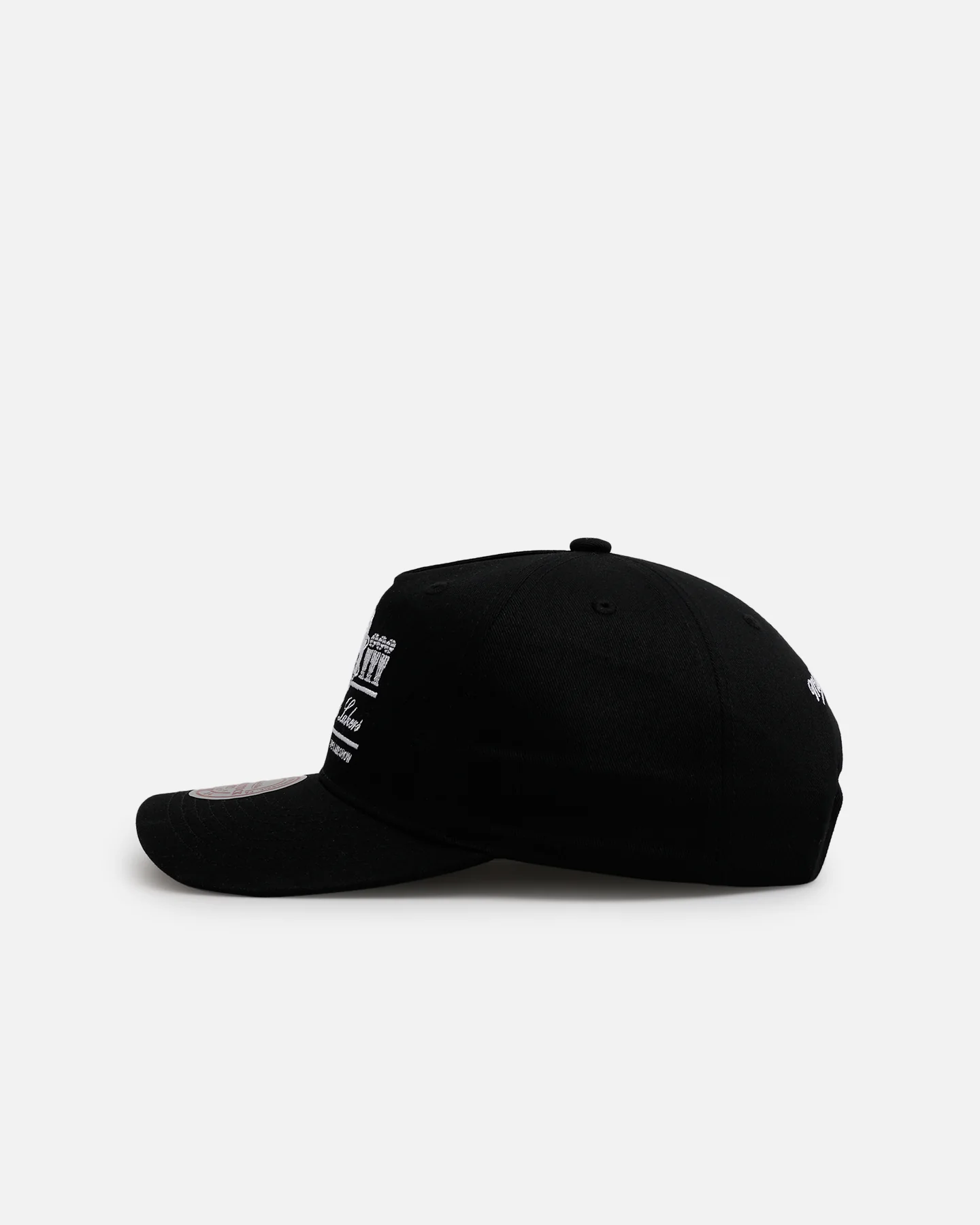 Mitchell & Ness Los Angeles Lakers 'Worldwide' Deadstock Snapback Black - Image 4