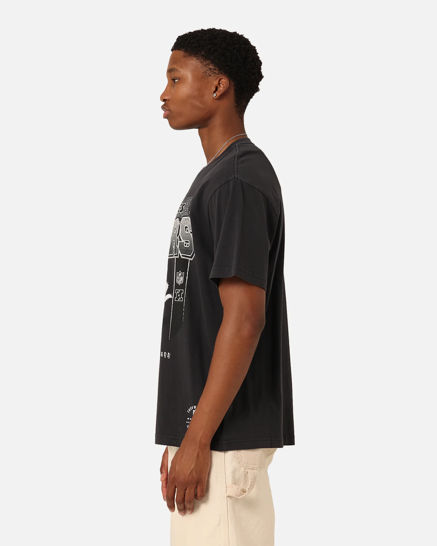 Mitchell & Ness Los Angeles Raiders Brush Off 2.0 T-Shirt Faded Black - Image 6