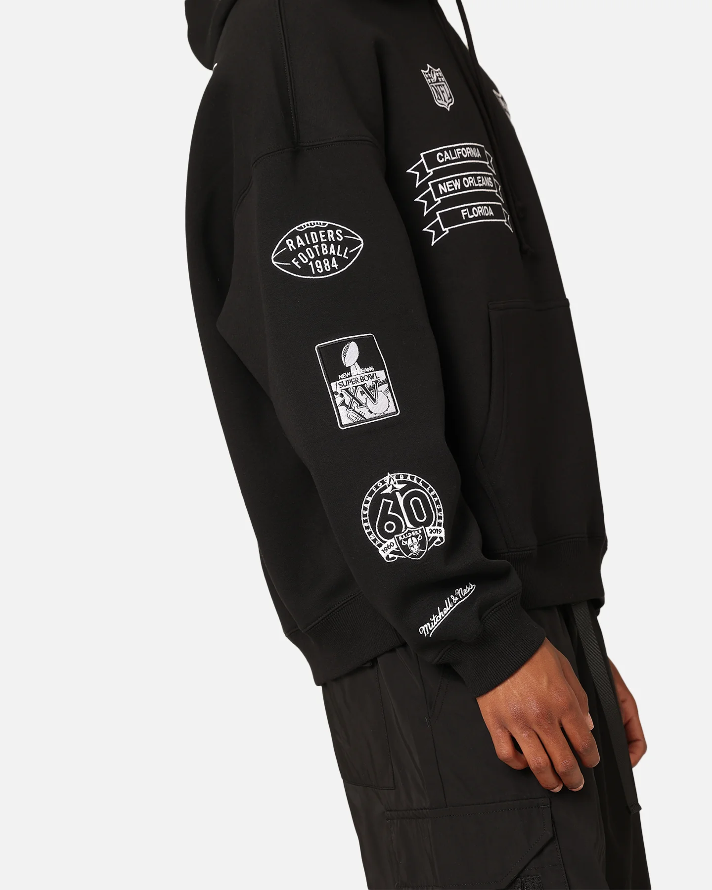 Mitchell & Ness Los Angeles Raiders History Hoodie Faded Black - Image 9