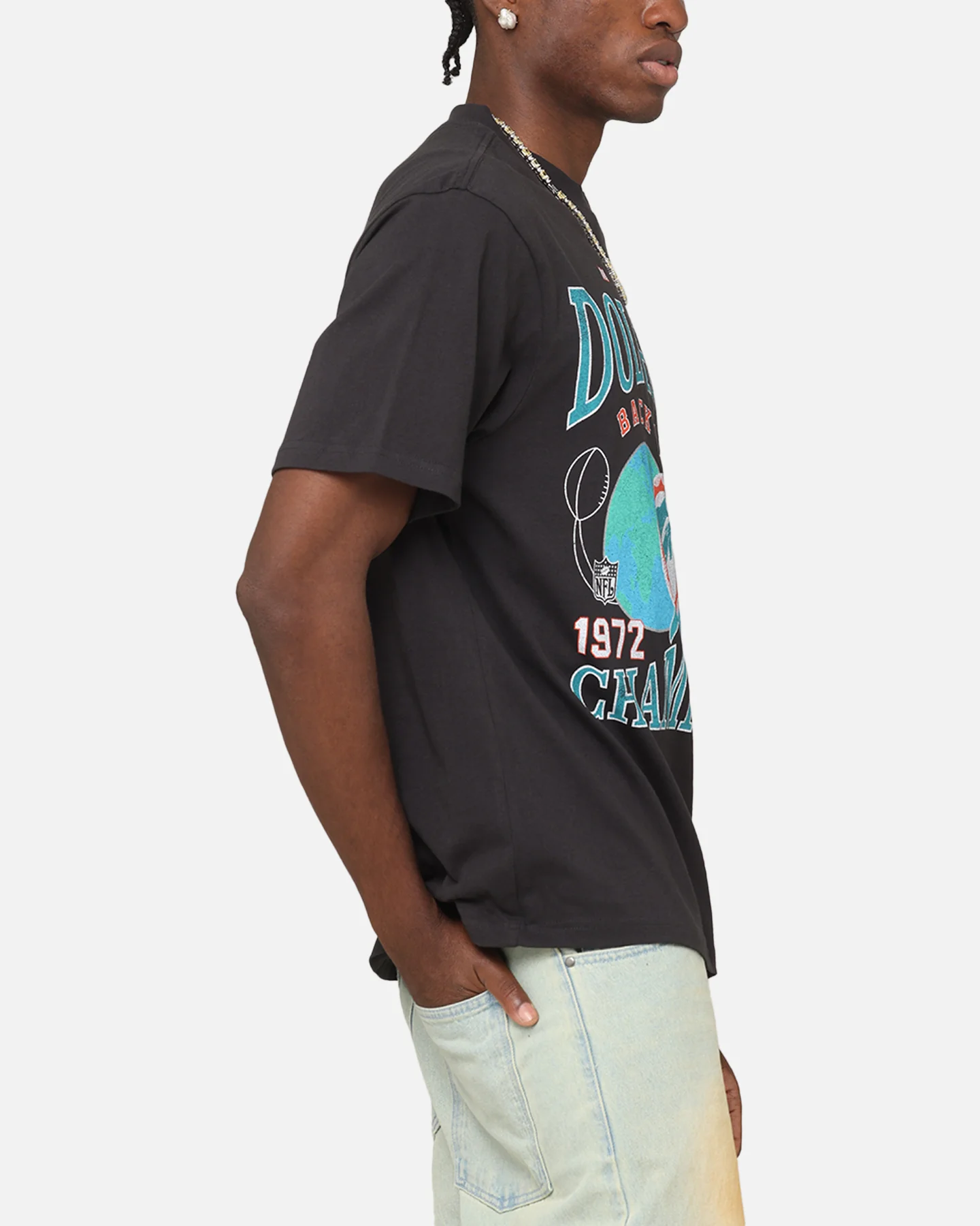 Mitchell & Ness Miami Dolphins Pinnacle T-Shirt Faded Black - Image 4