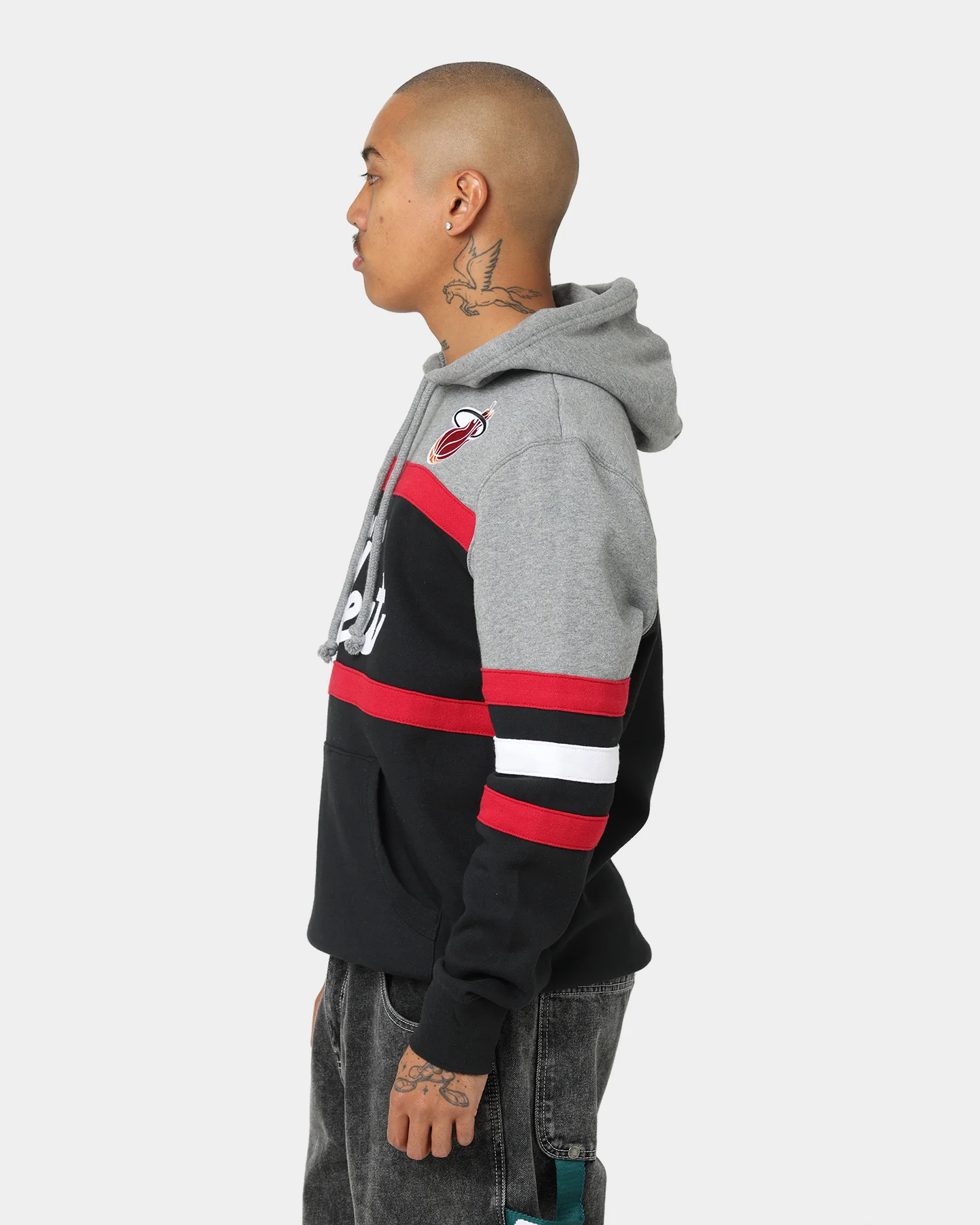 Mitchell & Ness Miami Heat Head Coach Hoodie Black - Image 6