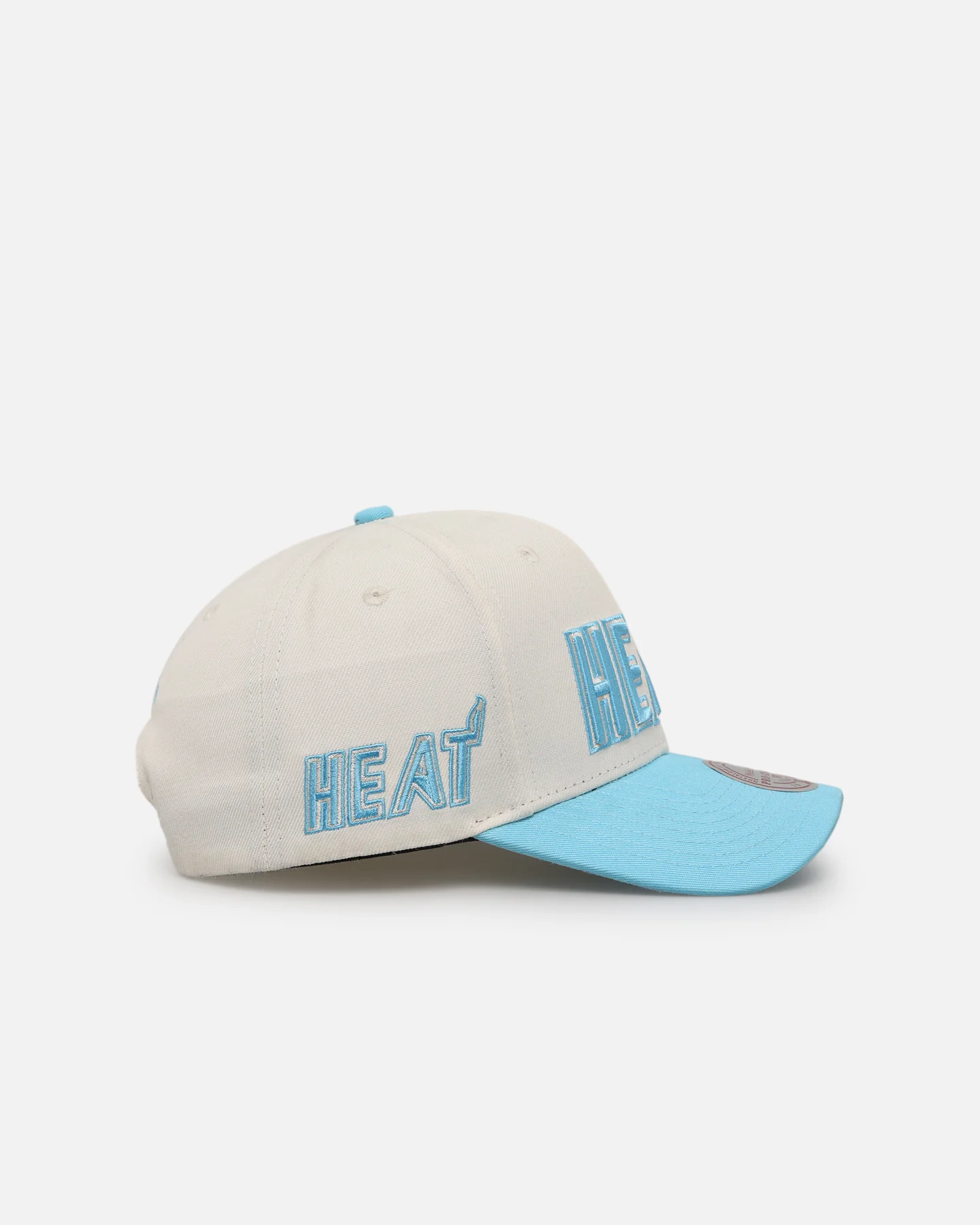 Mitchell & Ness Miami Heat 'Sky Blue' Pro Crown Snapback White Cream/Blue - Image 3