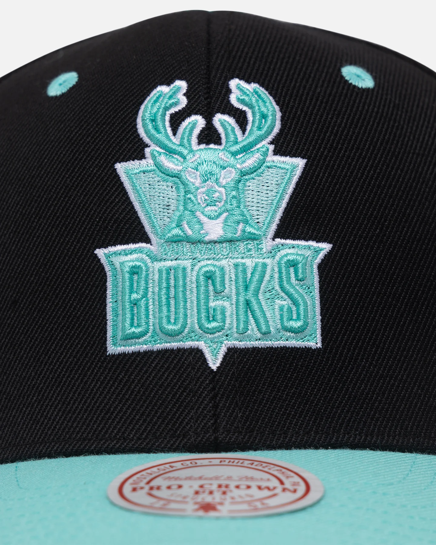 Mitchell & Ness Milwaukee Bucks "Ice Blue" Script Origin Snapback Black/Ice Blue - Image 5