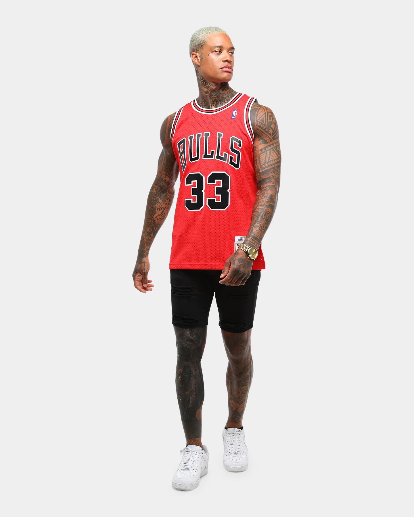 Mitchell & Ness Chicago Bulls Scottie Pippen '97-'98 #33 Swingman Jersey Red - Image 6