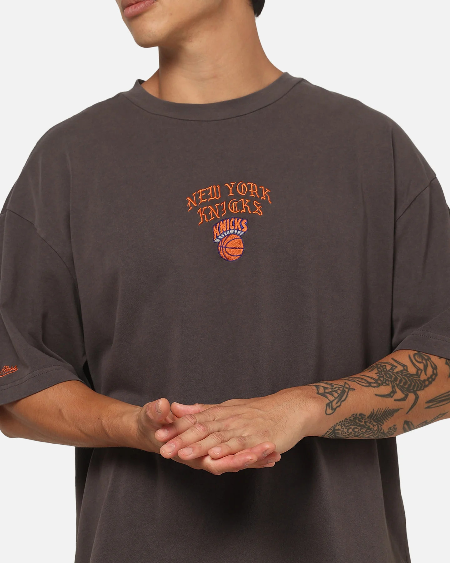 Mitchell & Ness New York Knicks Blackletter Champs Box T-Shirt Slate - Image 7