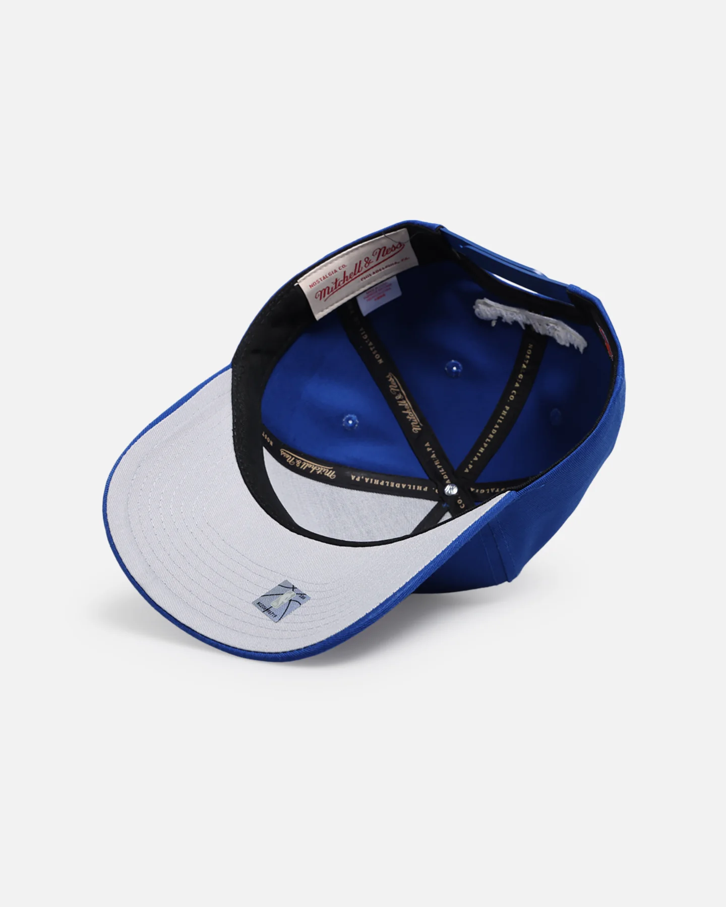 Mitchell & Ness New York Knicks 'Upside Down Logo' Pro Pinch Snapback Blue - Image 6