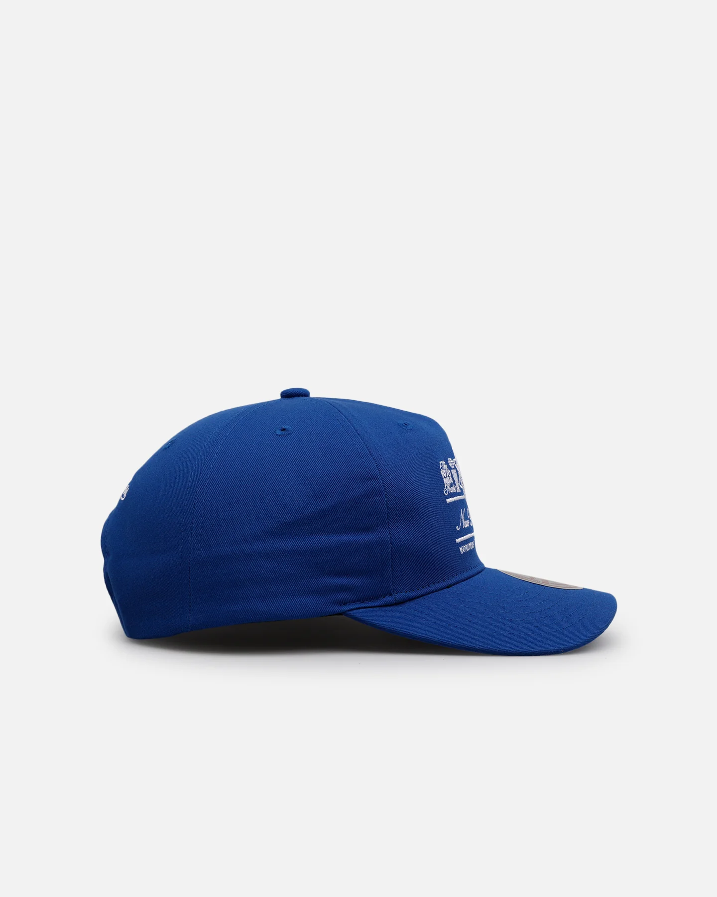 Mitchell & Ness New York Knicks 'Worldwide' Deadstock Snapback Blue - Image 3