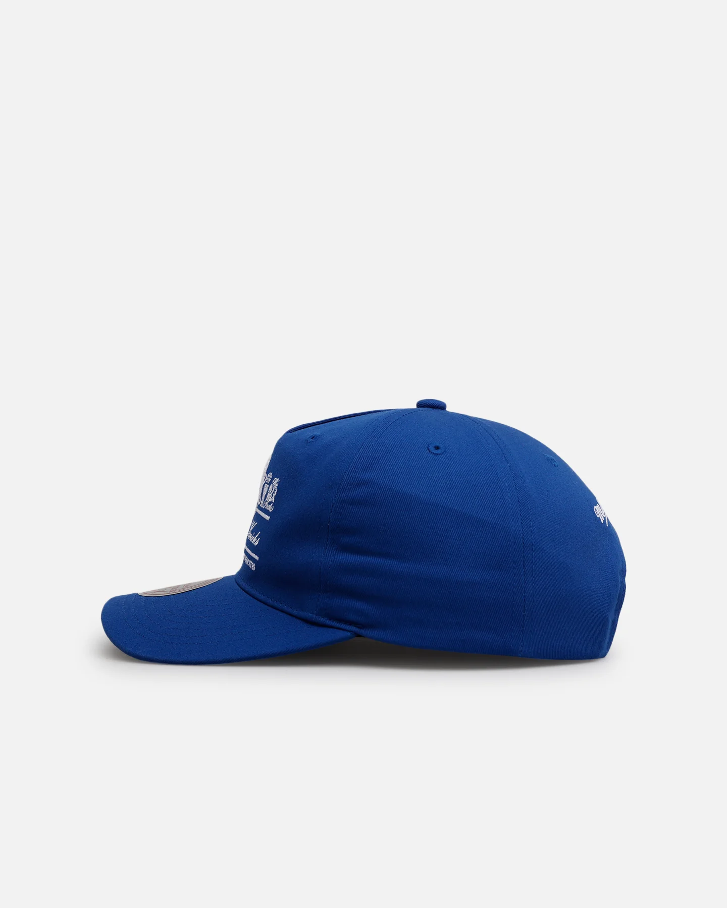 Mitchell & Ness New York Knicks 'Worldwide' Deadstock Snapback Blue - Image 4